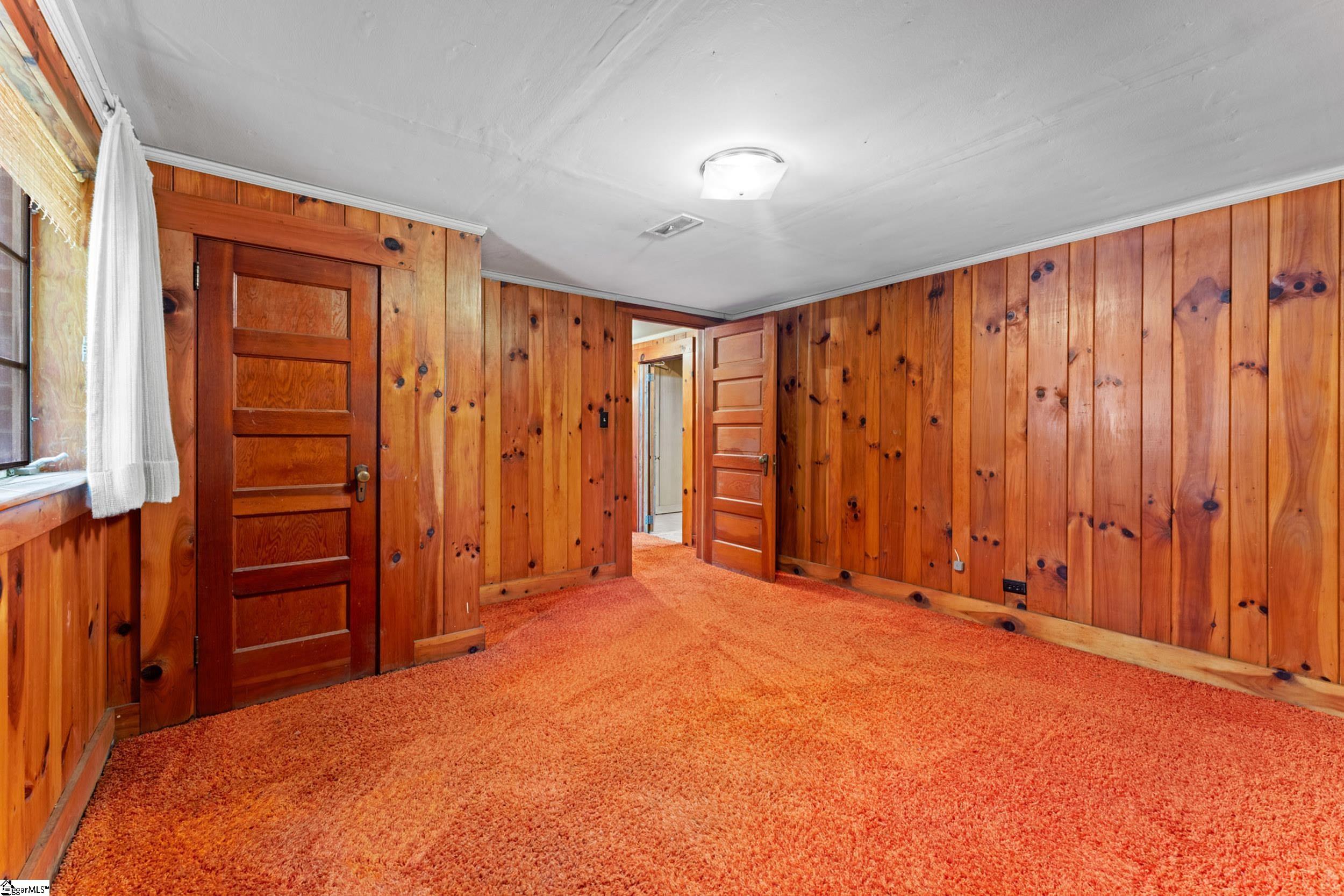 210 N Rockview Drive Greenville, SC 29609