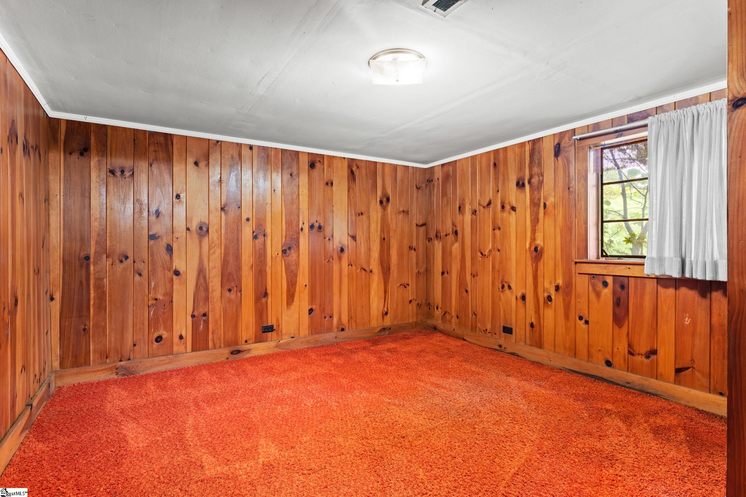 210 N Rockview Drive Greenville, SC 29609