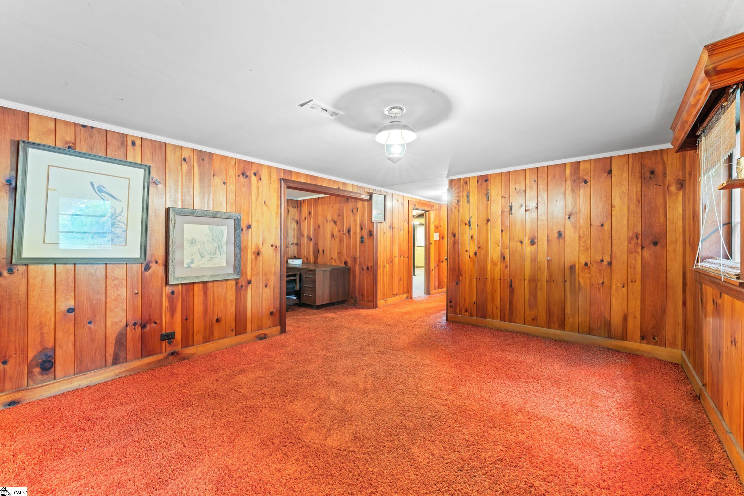 210 N Rockview Drive Greenville, SC 29609