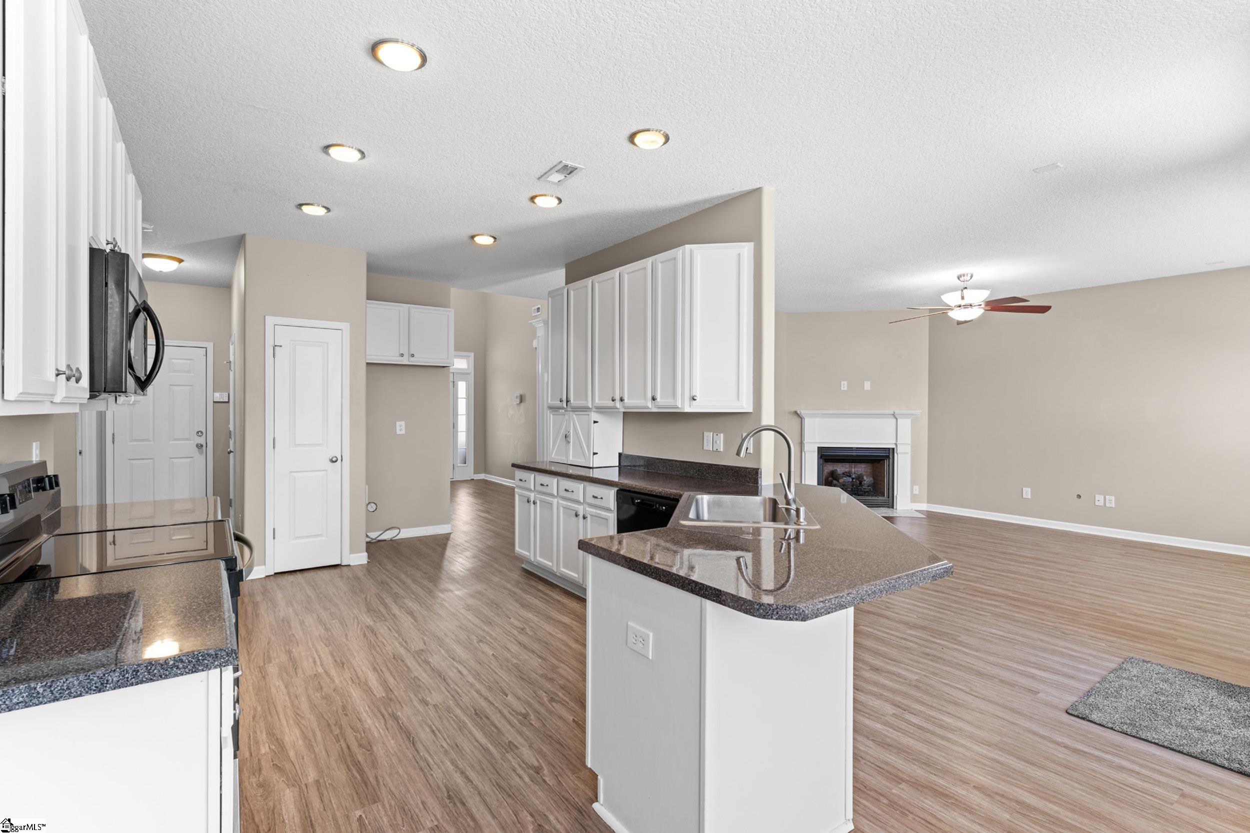 15 Alderwood Court Taylors, SC 29687