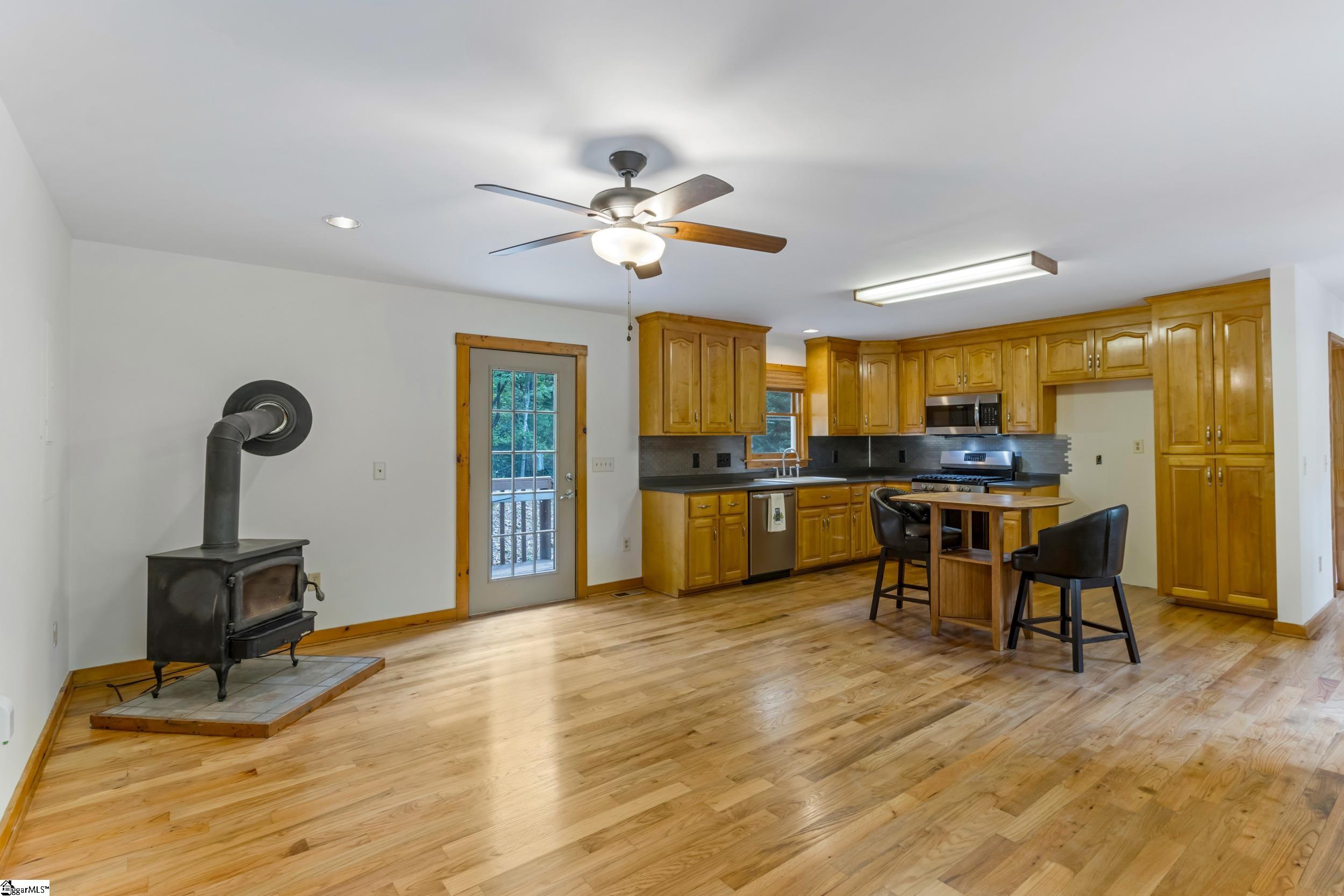 155 Shepherd Springs Drive Cleveland, SC 29635