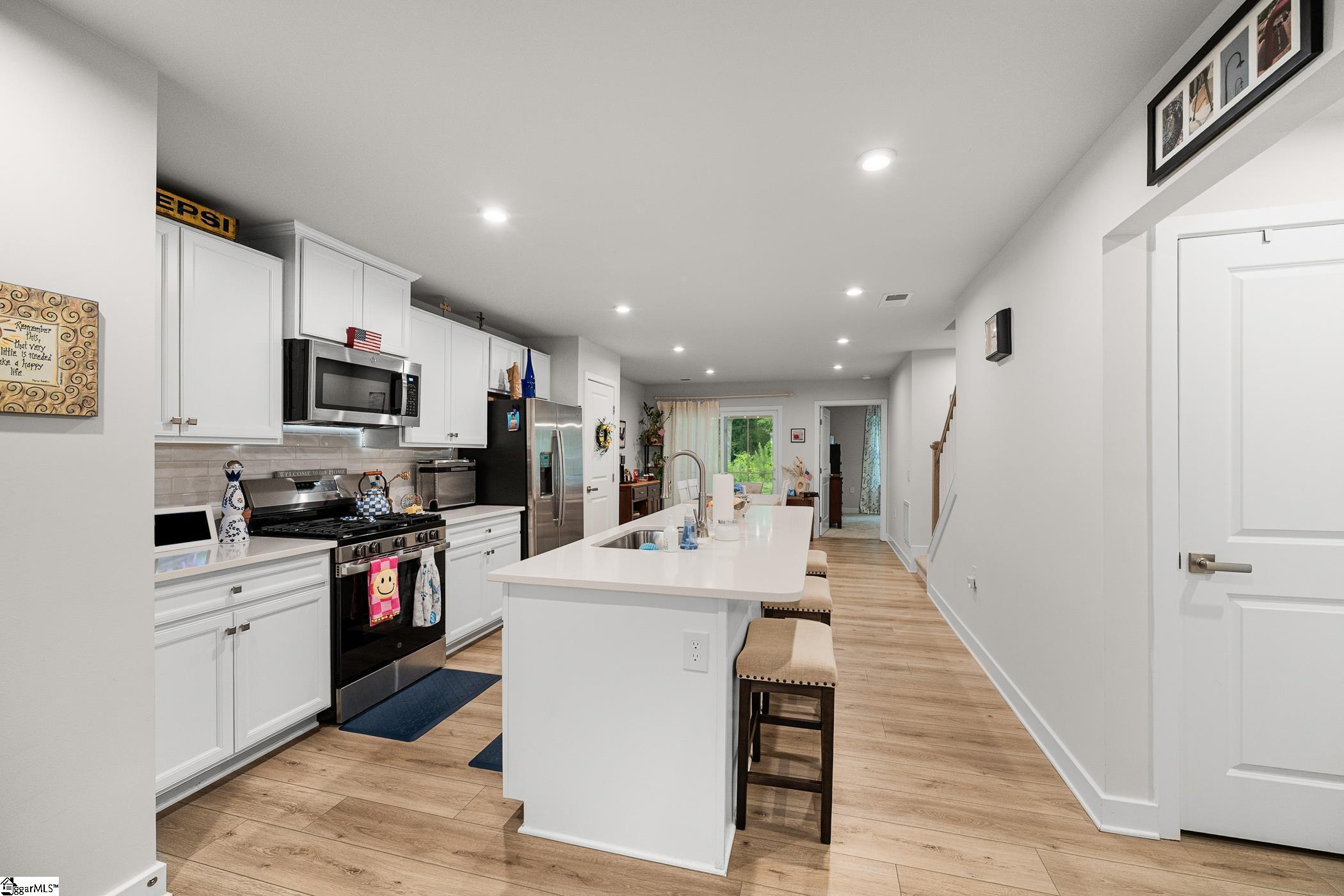 186 Rhodell Lane Greenville, SC 29605-6350