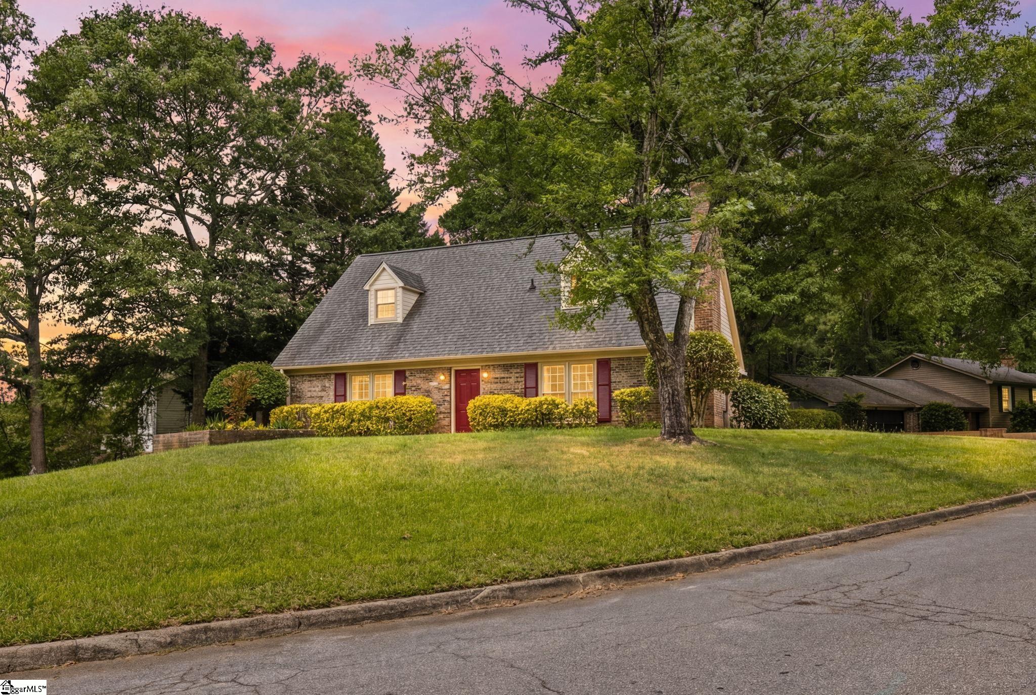 1 Bellamy Court Taylors, SC 29687-4322
