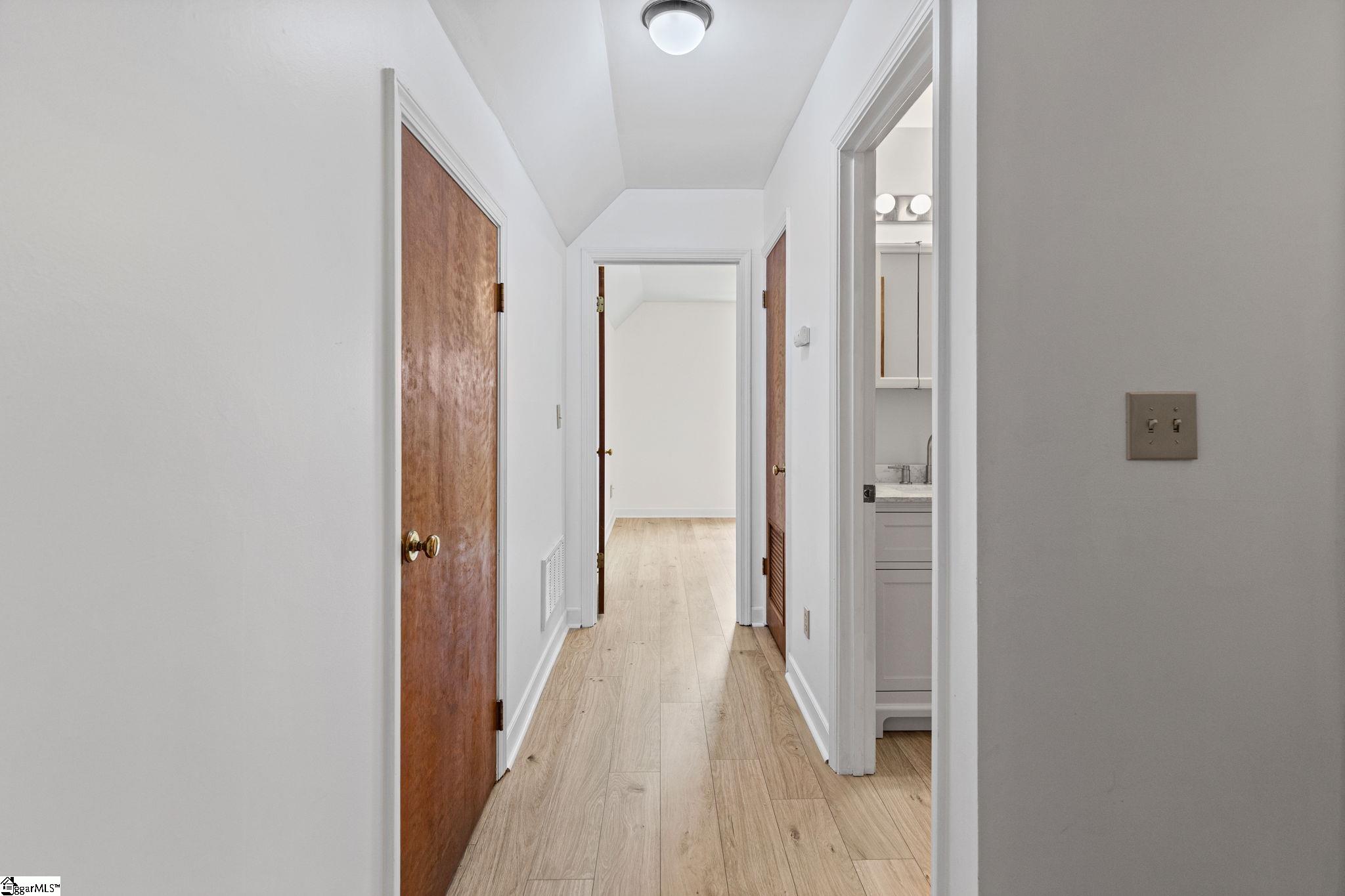 1 Bellamy Court Taylors, SC 29687-4322
