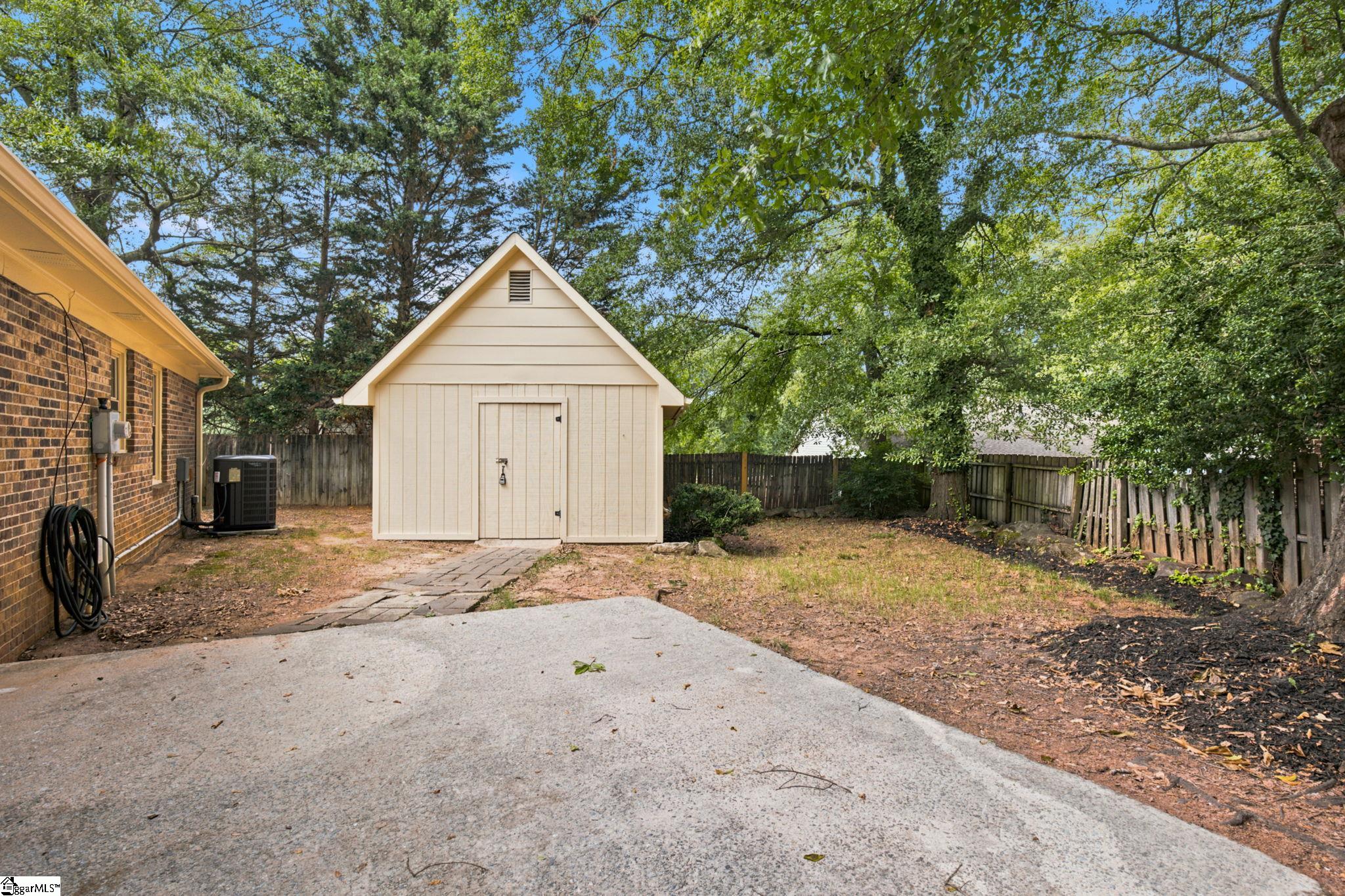 1 Bellamy Court Taylors, SC 29687-4322