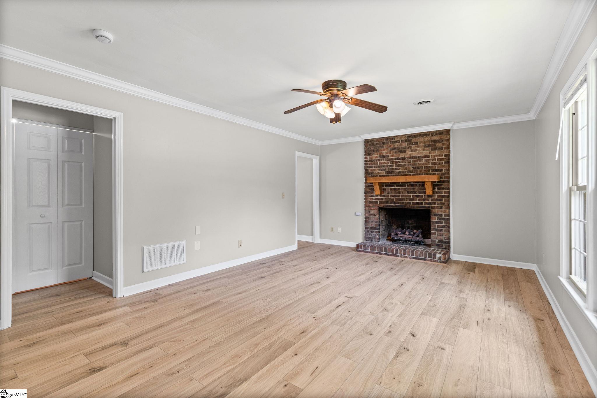 1 Bellamy Court Taylors, SC 29687-4322