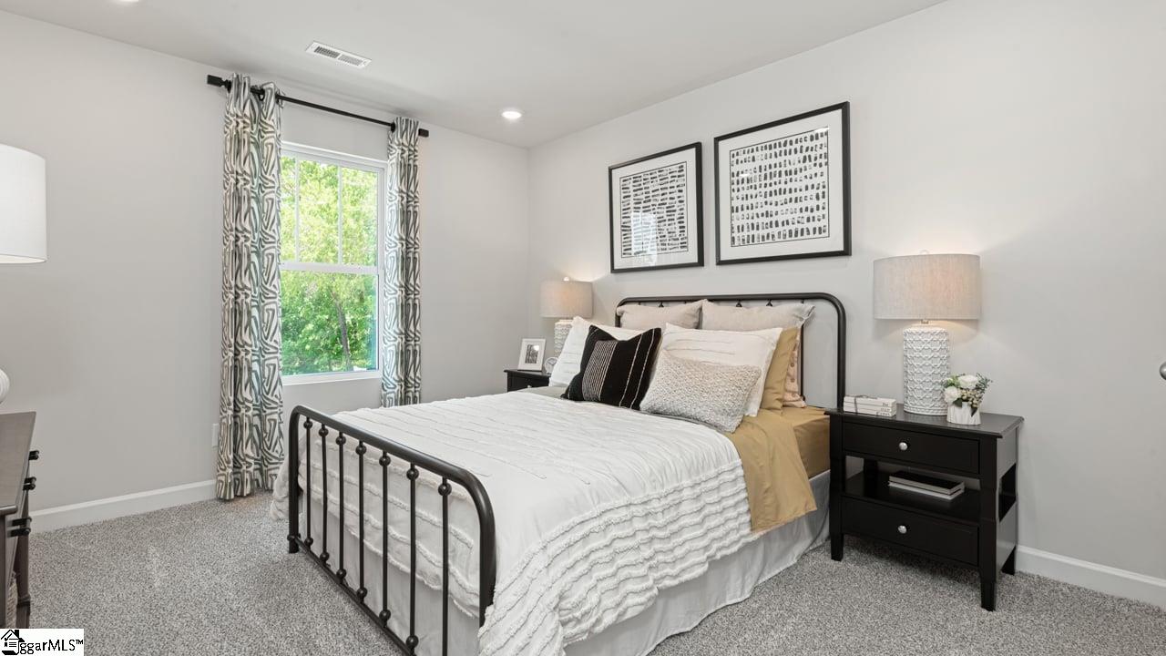 119 Gibbon Way Gray Court, SC 29645