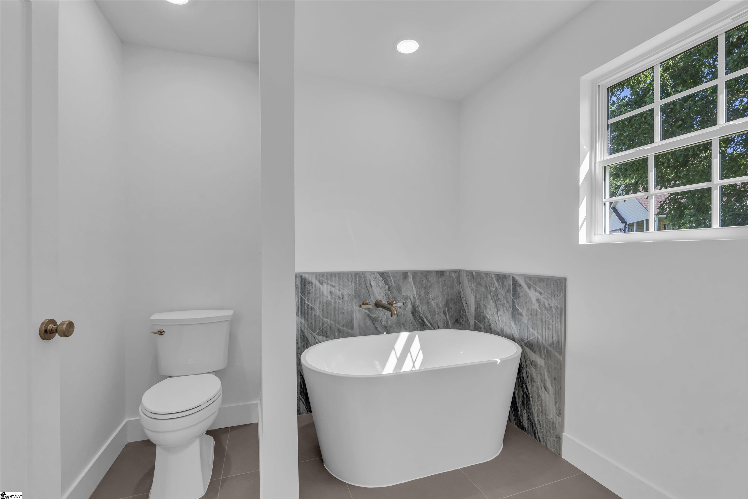 410 Benjamin Reid Court Duncan, SC 29334