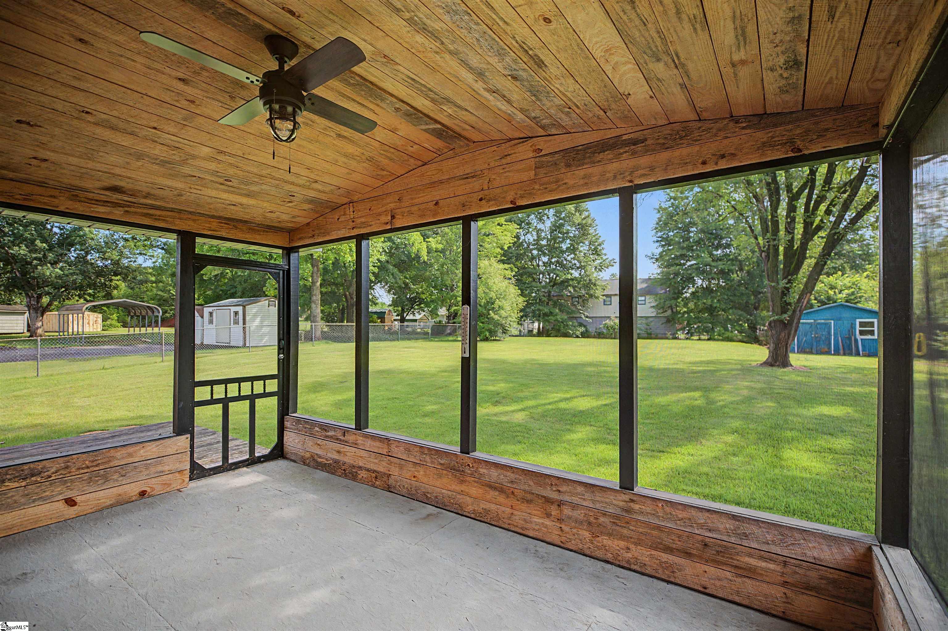 115 Brunson Drive Pickens, SC 29671