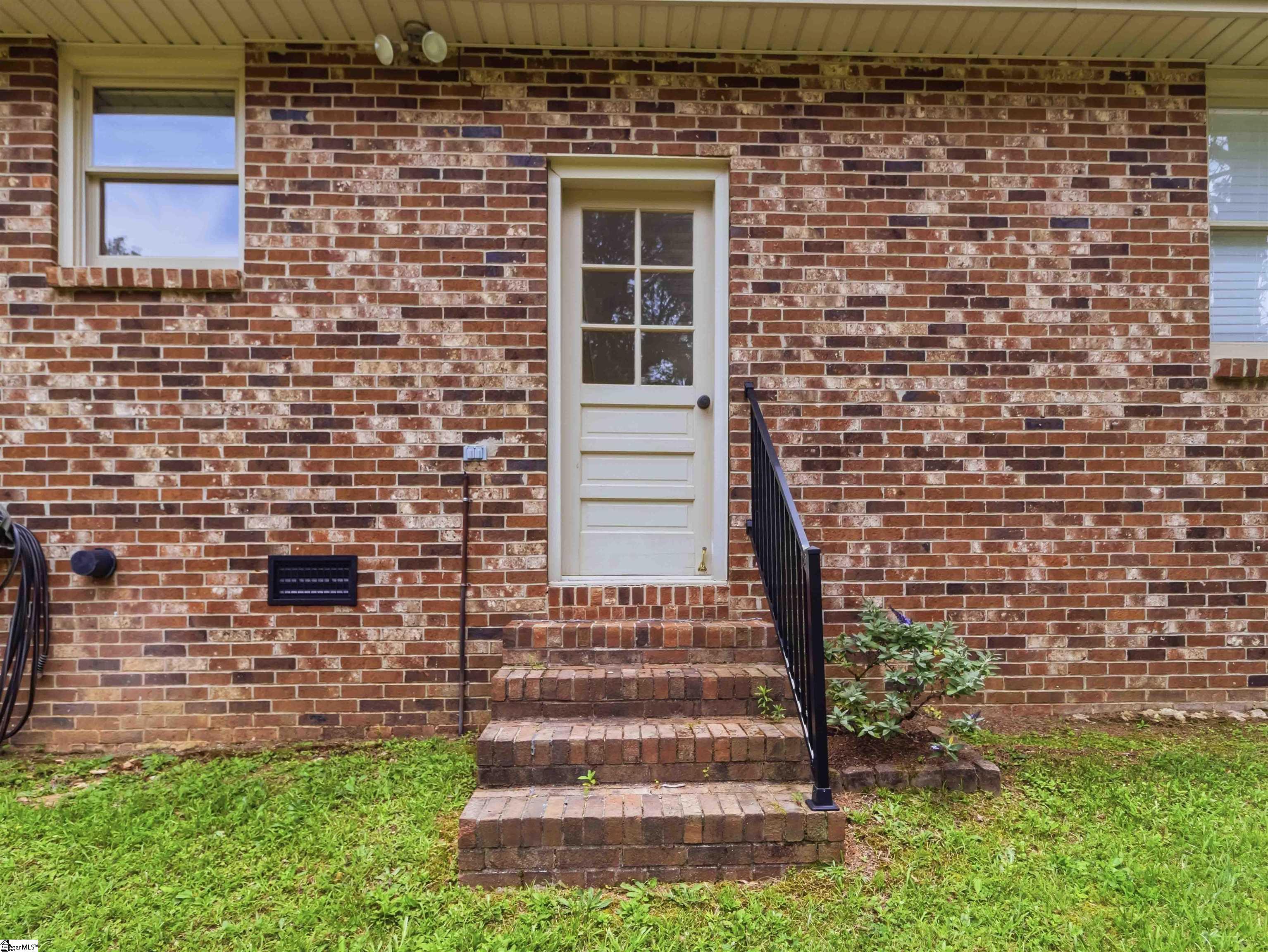 309 Garrison Road Simpsonville, SC 29681