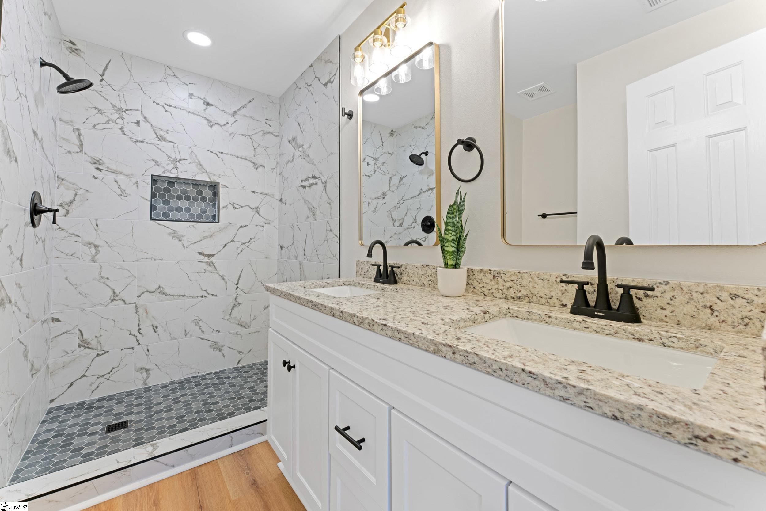 8 Kalmia Court Greenville, SC 29605