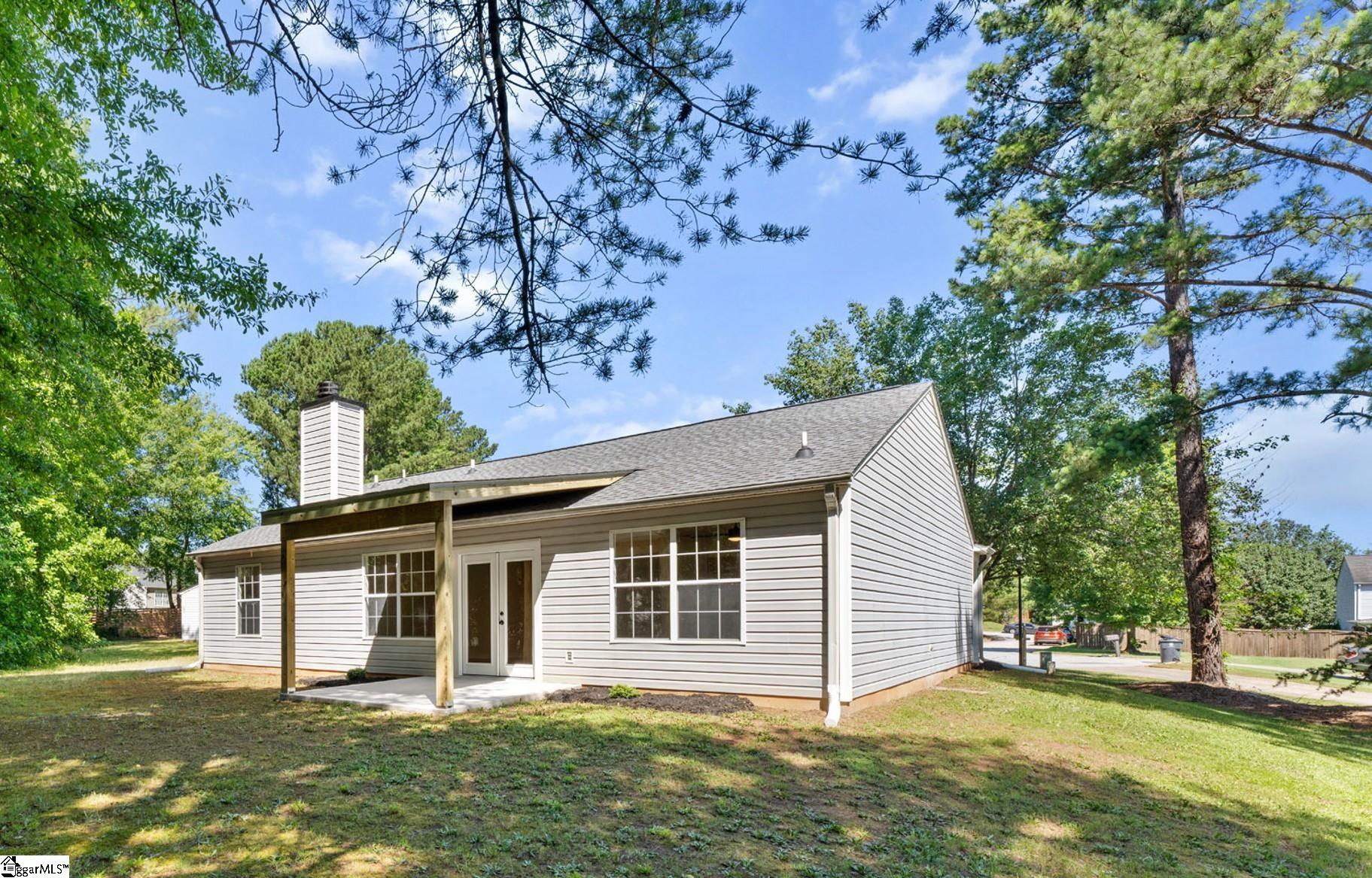 8 Kalmia Court Greenville, SC 29605