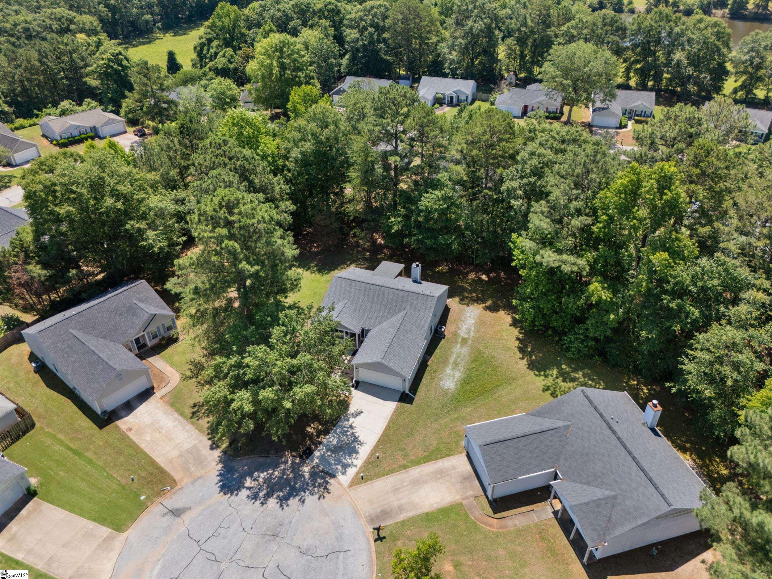 8 Kalmia Court Greenville, SC 29605