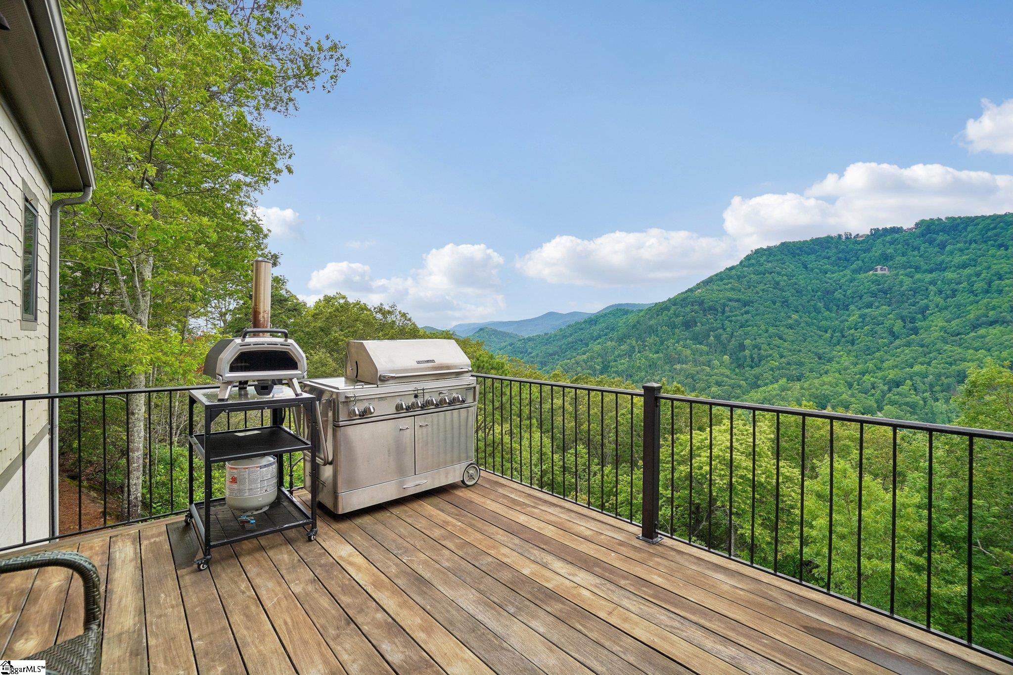 817 Mountain Summit Road Travelers Rest, SC 29690