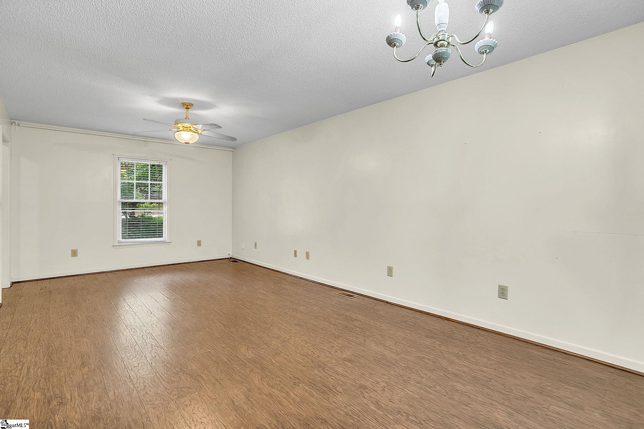 22 Venning Court Greenville, SC 29609