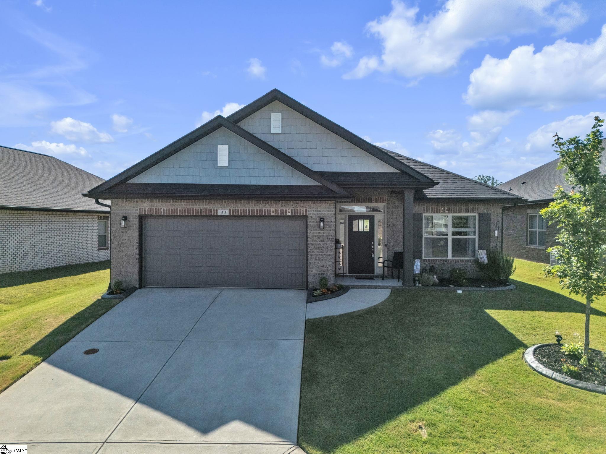 30 Woodcross Drive Simpsonville, SC 29681