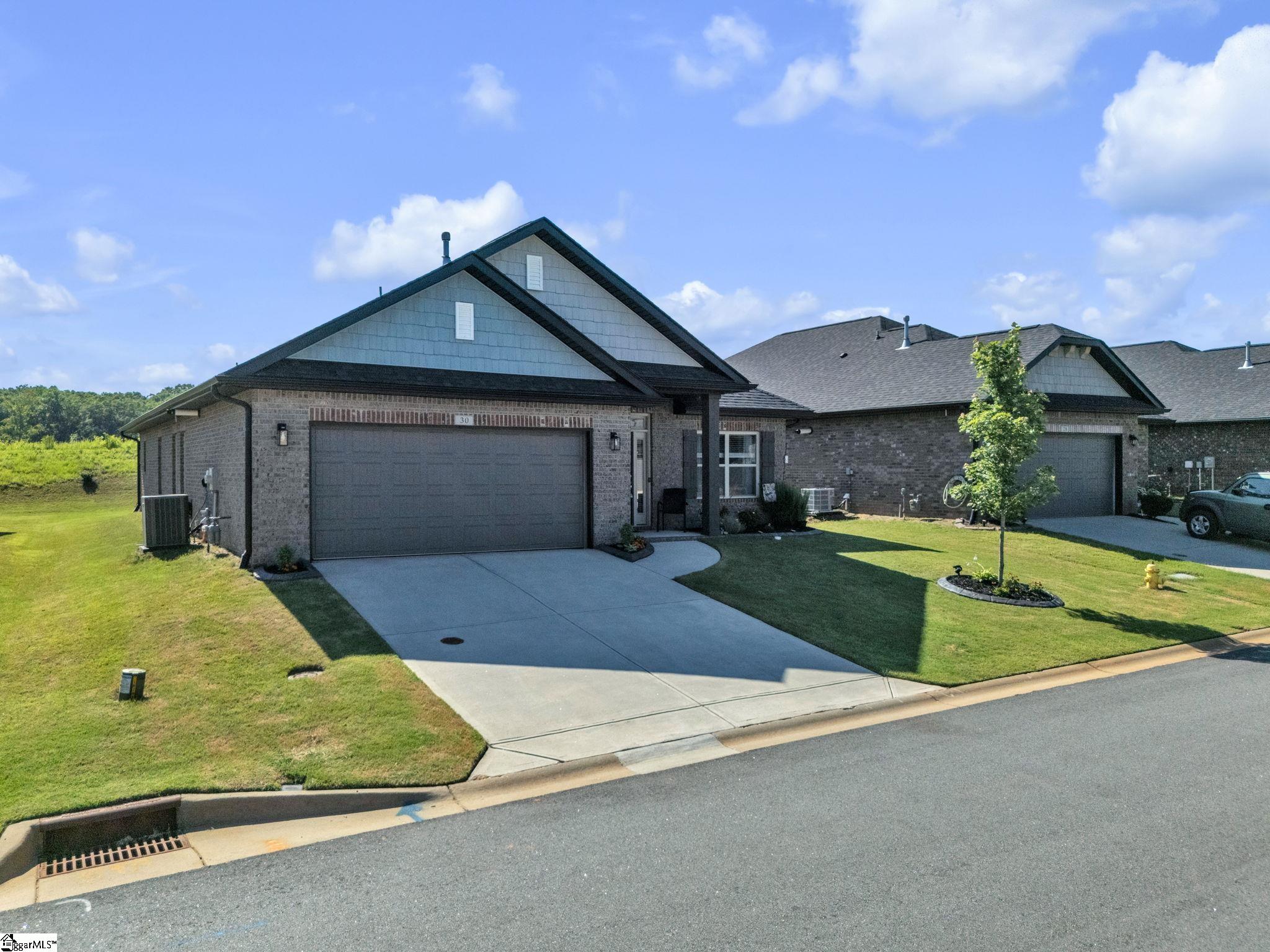 30 Woodcross Drive Simpsonville, SC 29681