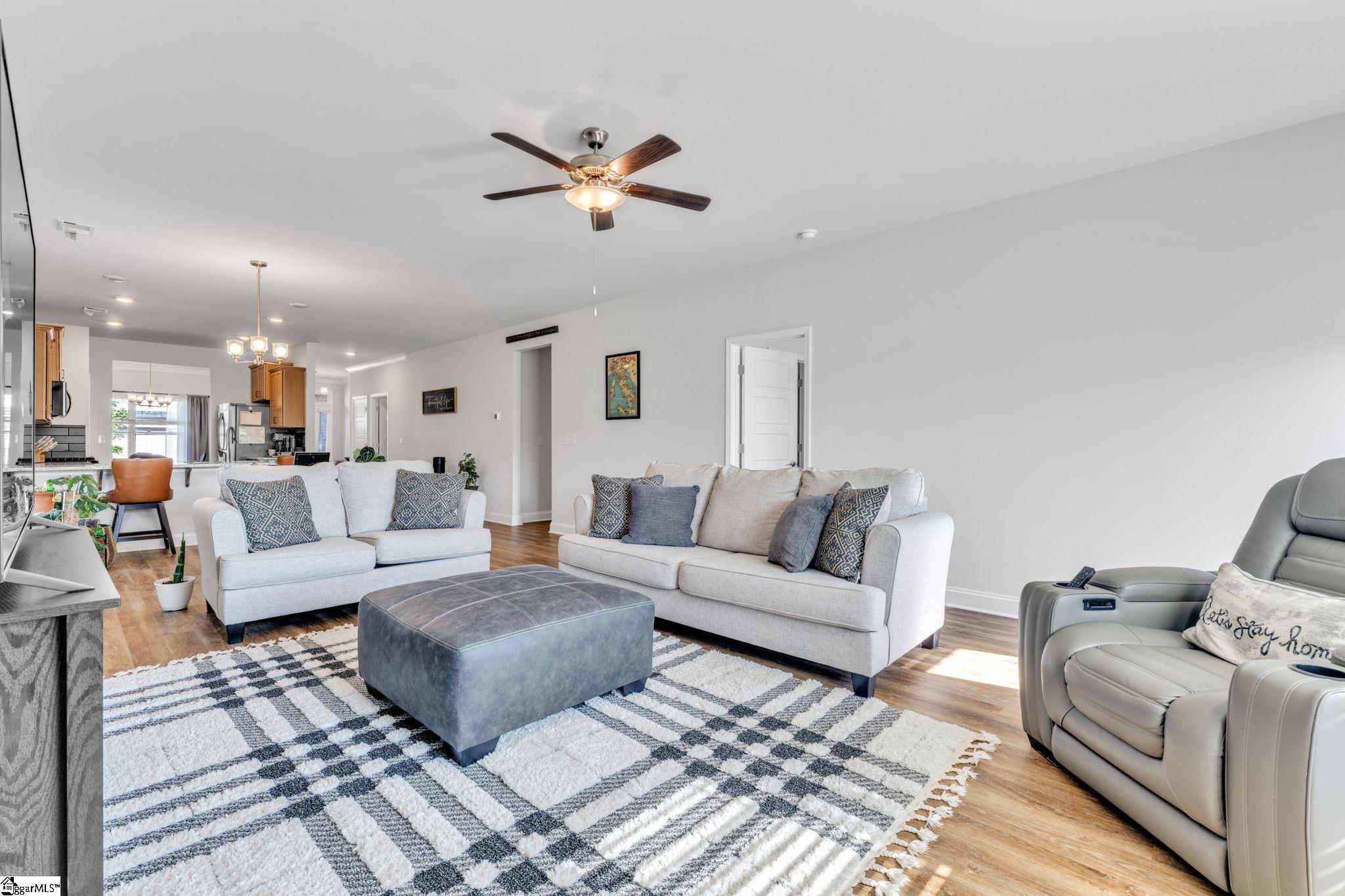 30 Woodcross Drive Simpsonville, SC 29681