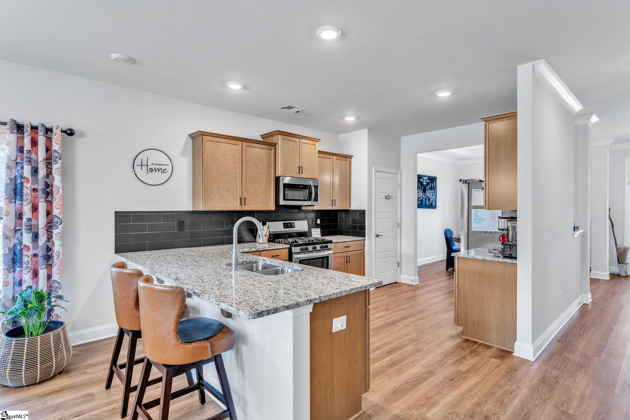 30 Woodcross Drive Simpsonville, SC 29681