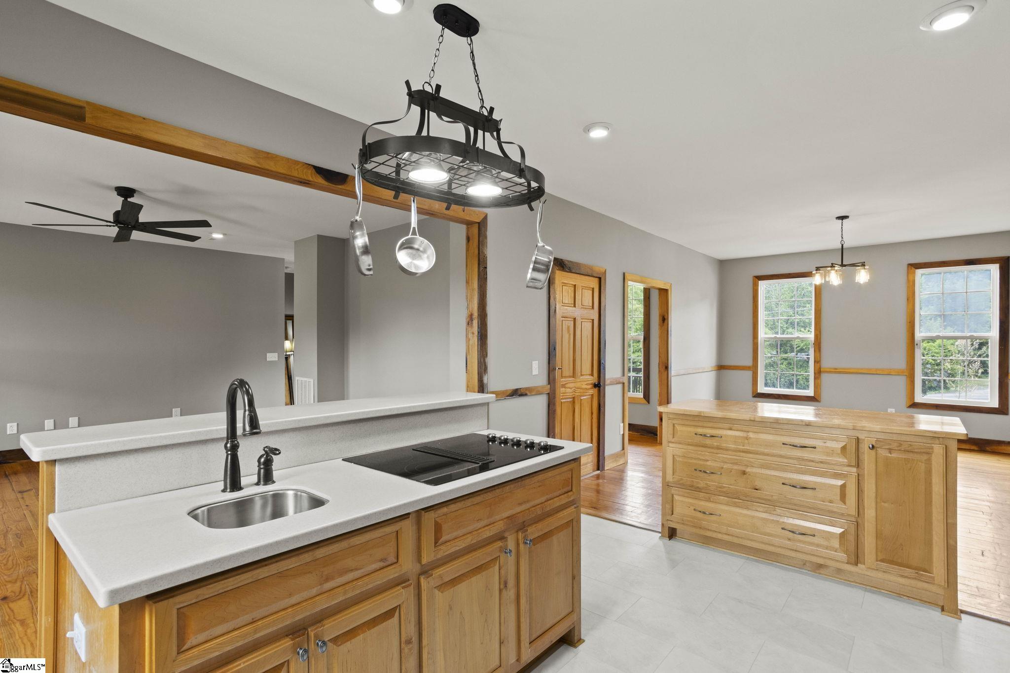 210 Rutledge Lake Road Greenville, SC 29617