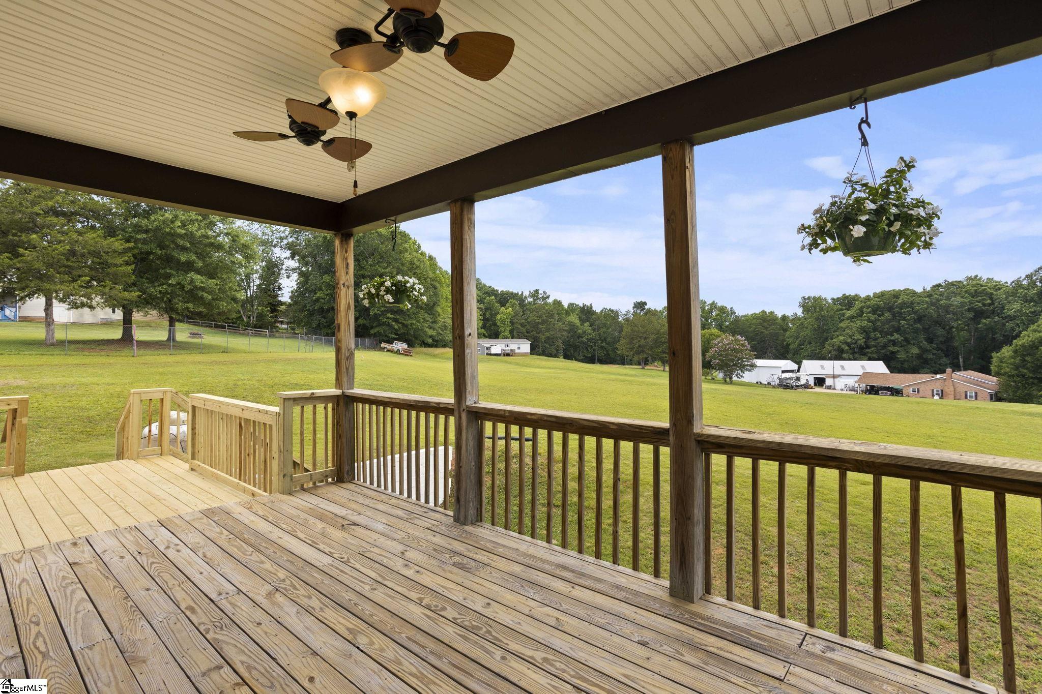 210 Rutledge Lake Road Greenville, SC 29617