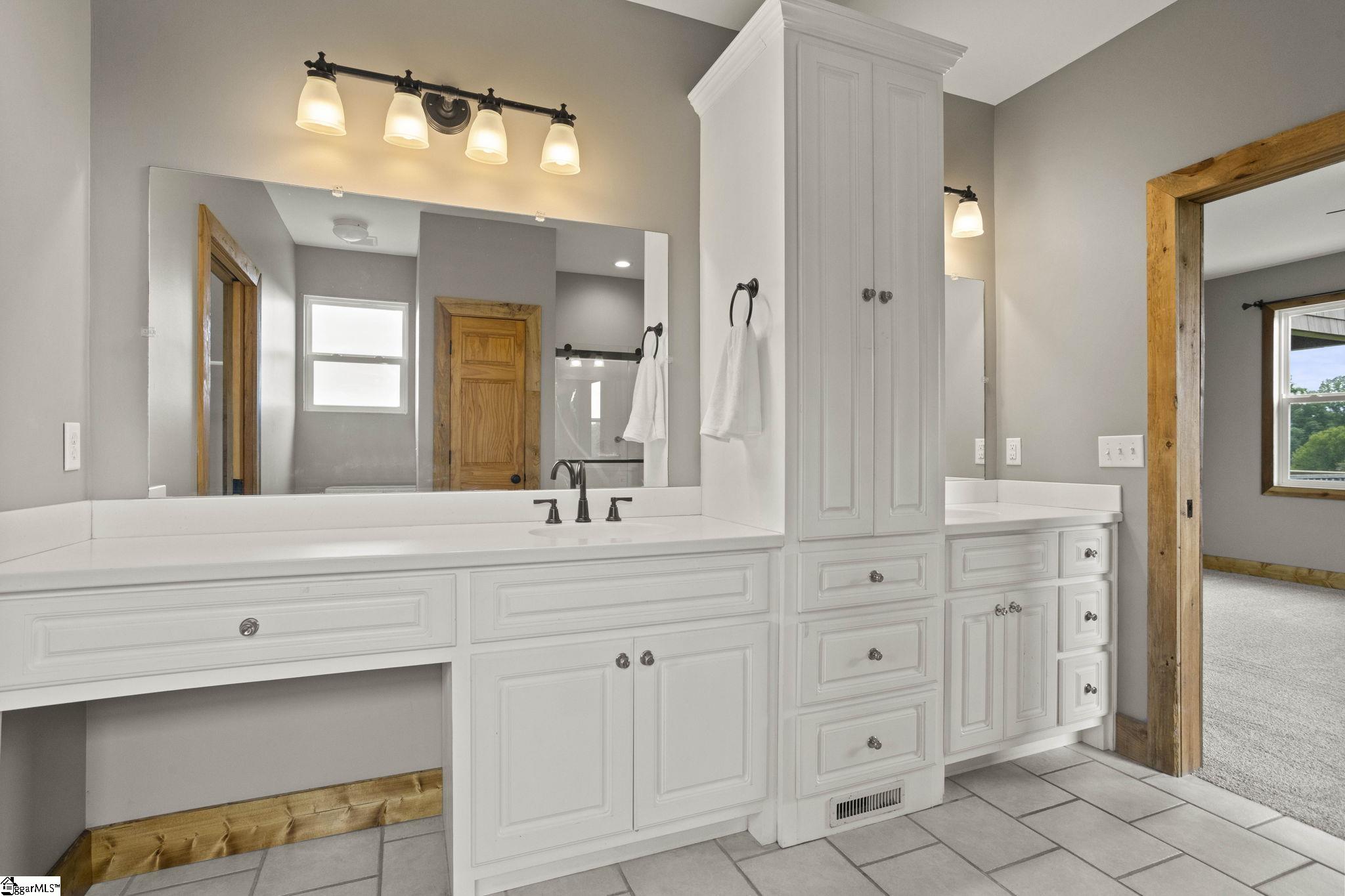210 Rutledge Lake Road Greenville, SC 29617