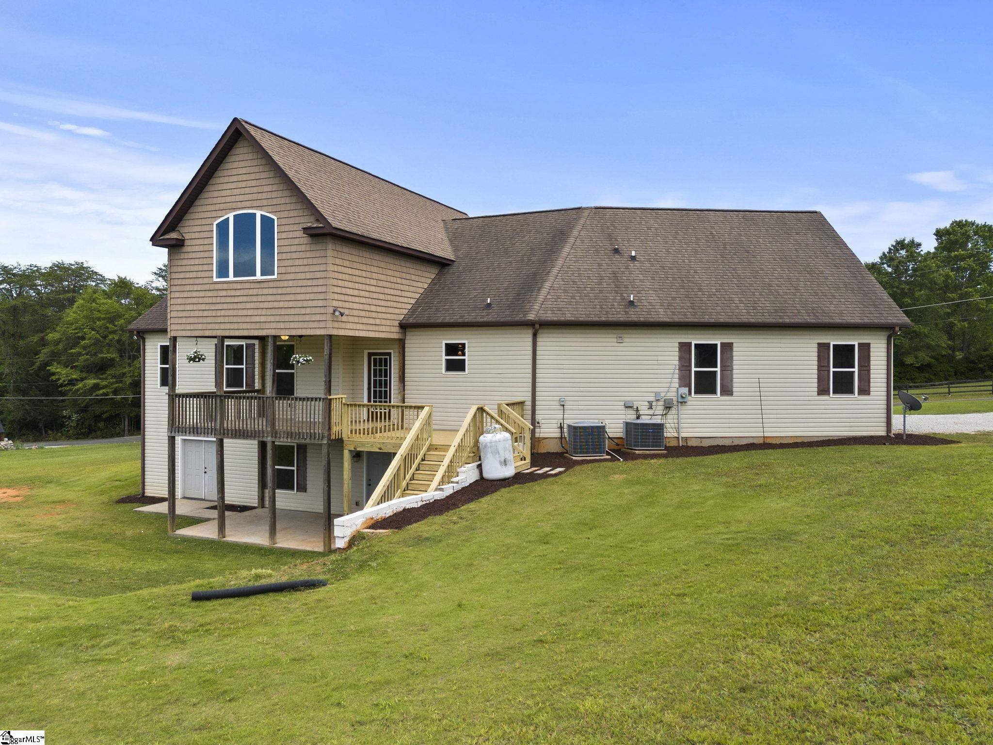 210 Rutledge Lake Road Greenville, SC 29617