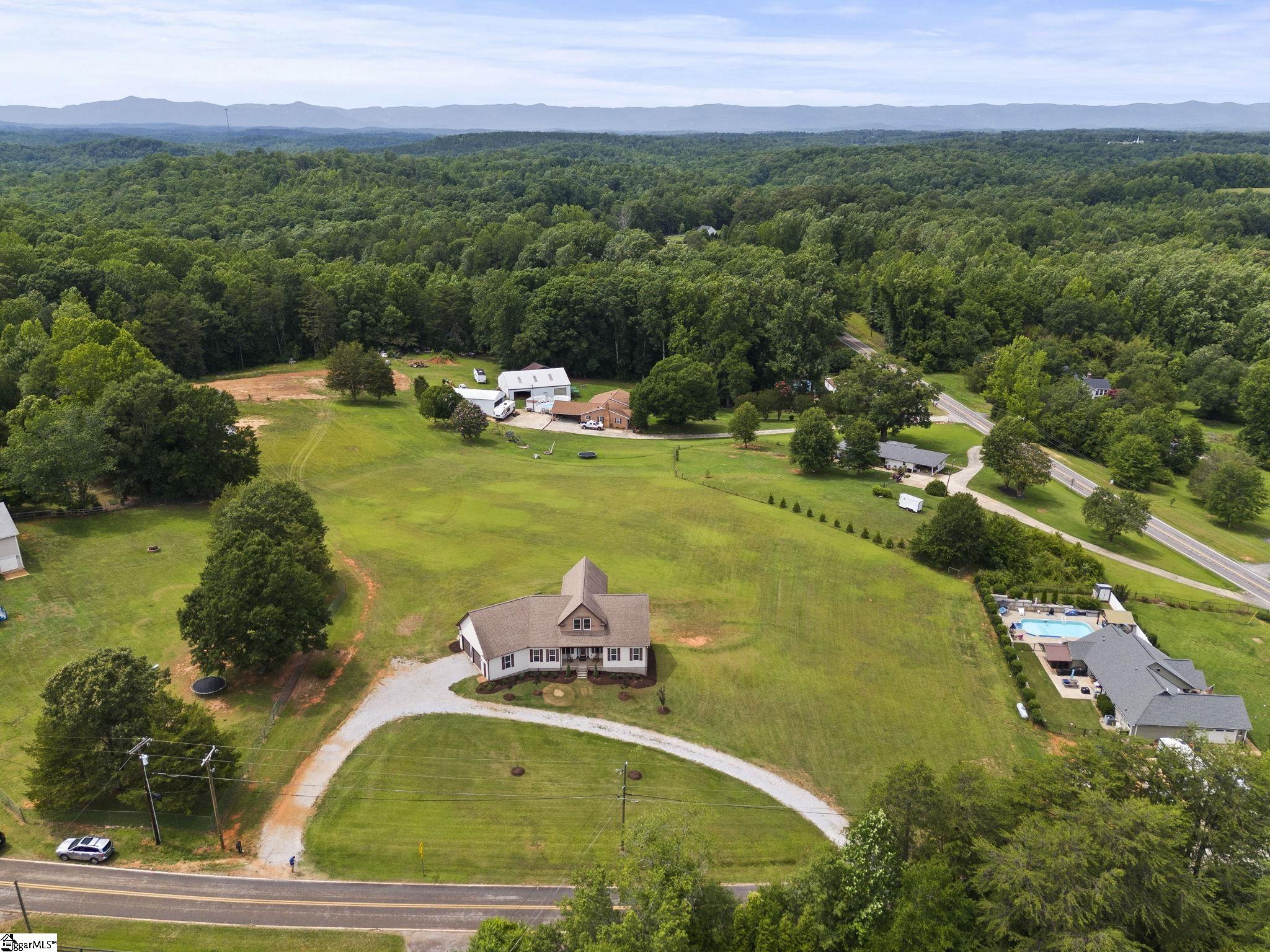 210 Rutledge Lake Road Greenville, SC 29617
