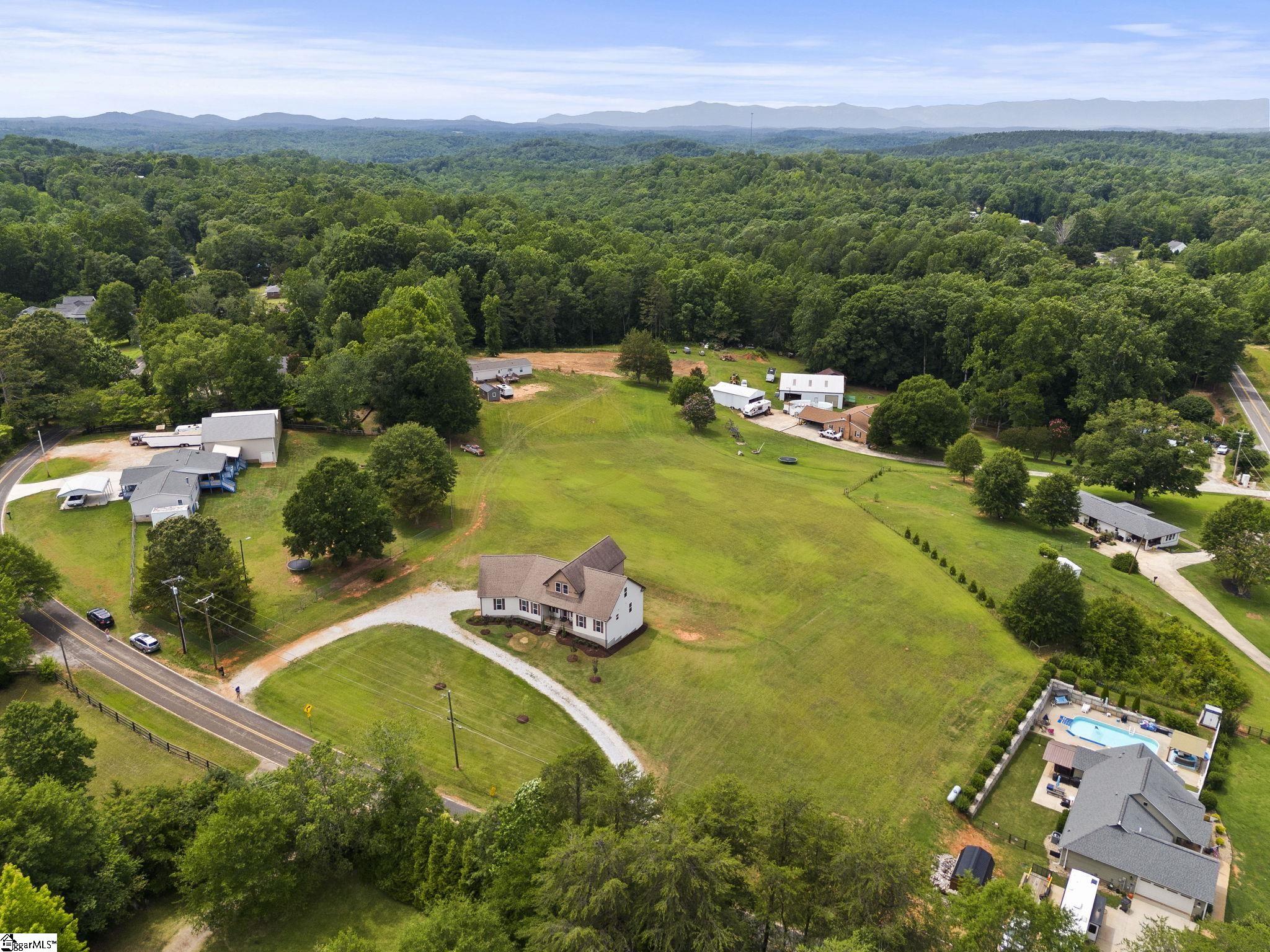 210 Rutledge Lake Road Greenville, SC 29617