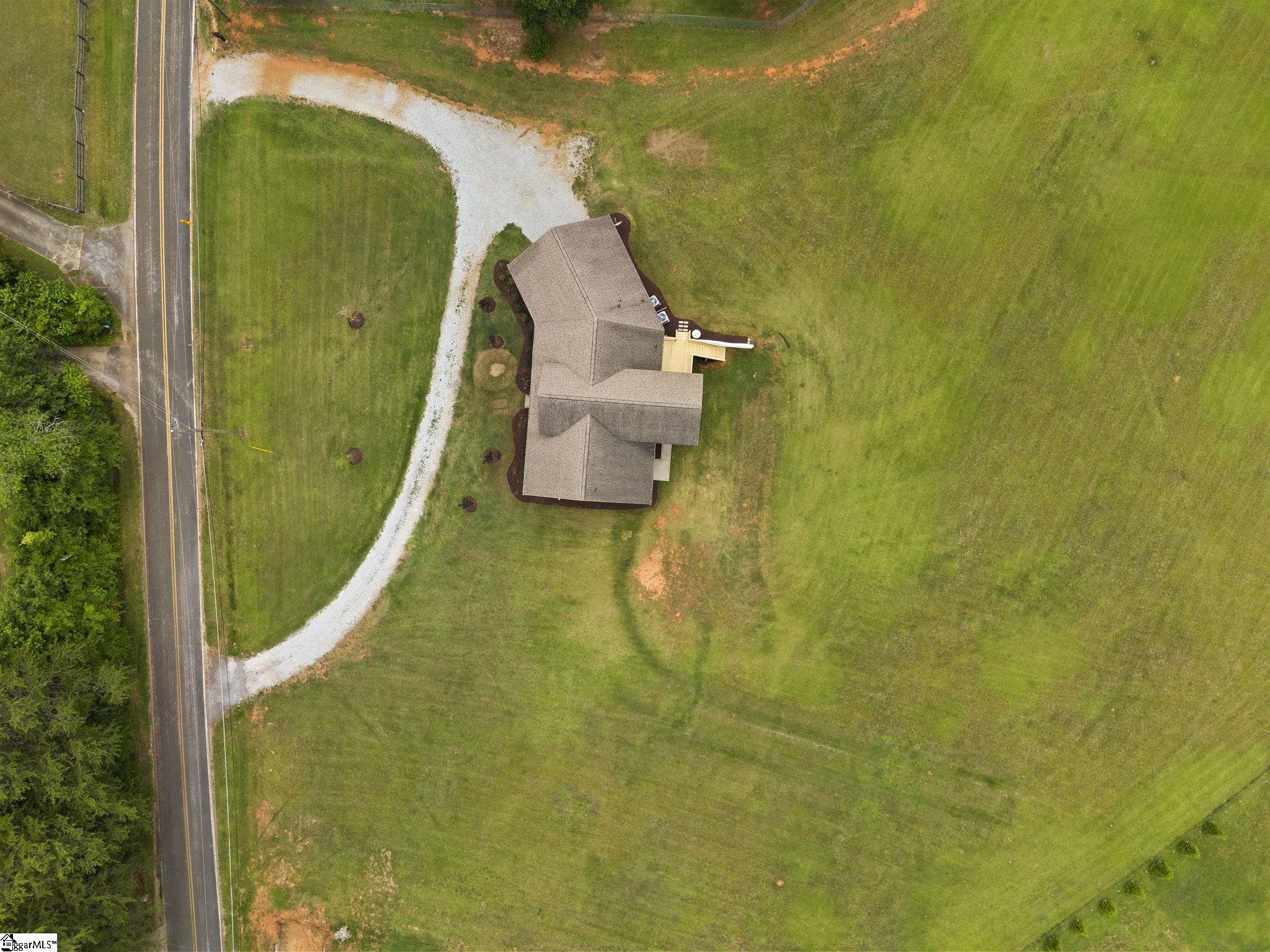 210 Rutledge Lake Road Greenville, SC 29617