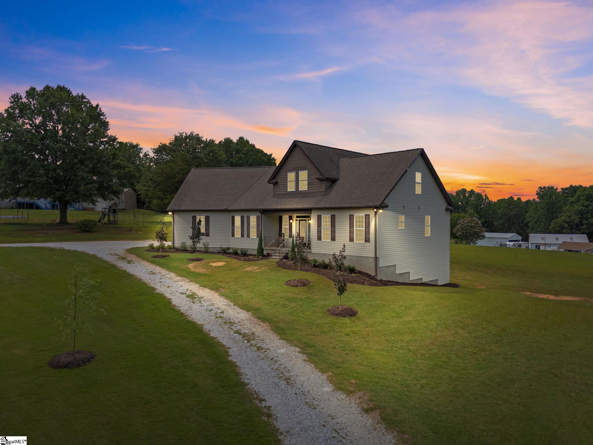 210 Rutledge Lake Road Greenville, SC 29617