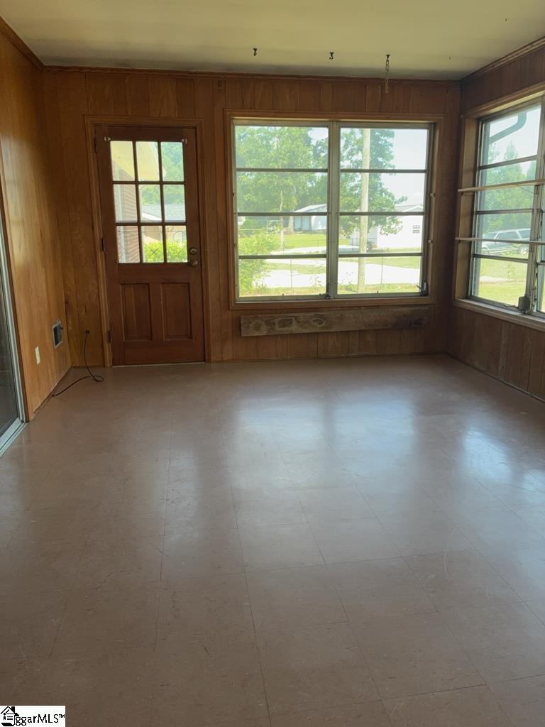 103 Lanewood Drive Greenville, SC 29607