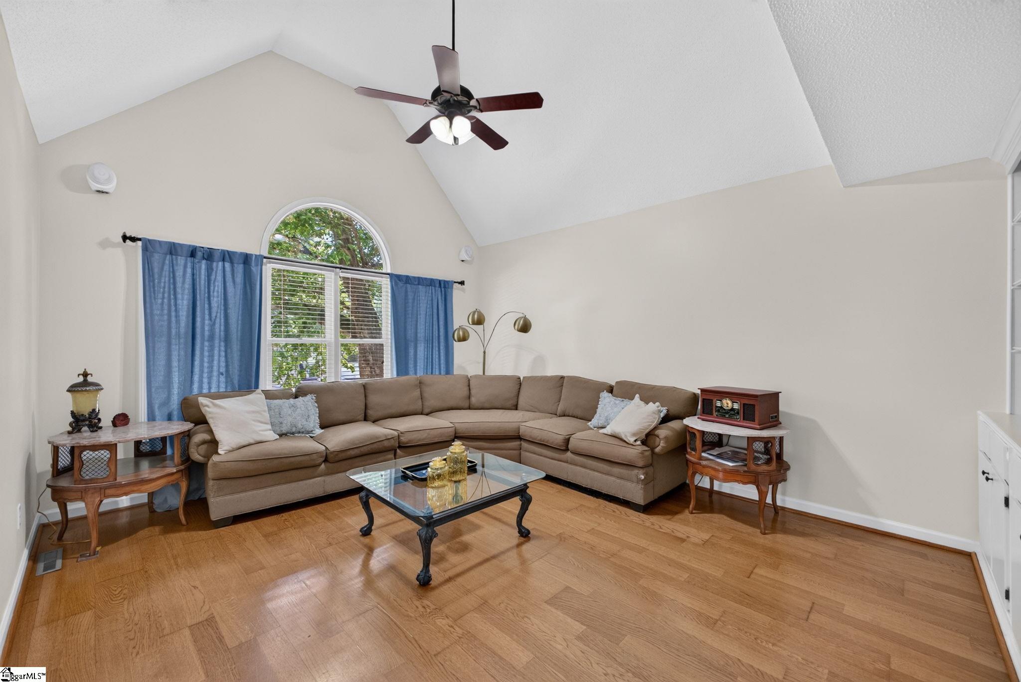214 Trolley Car Way Spartanburg, SC 29302