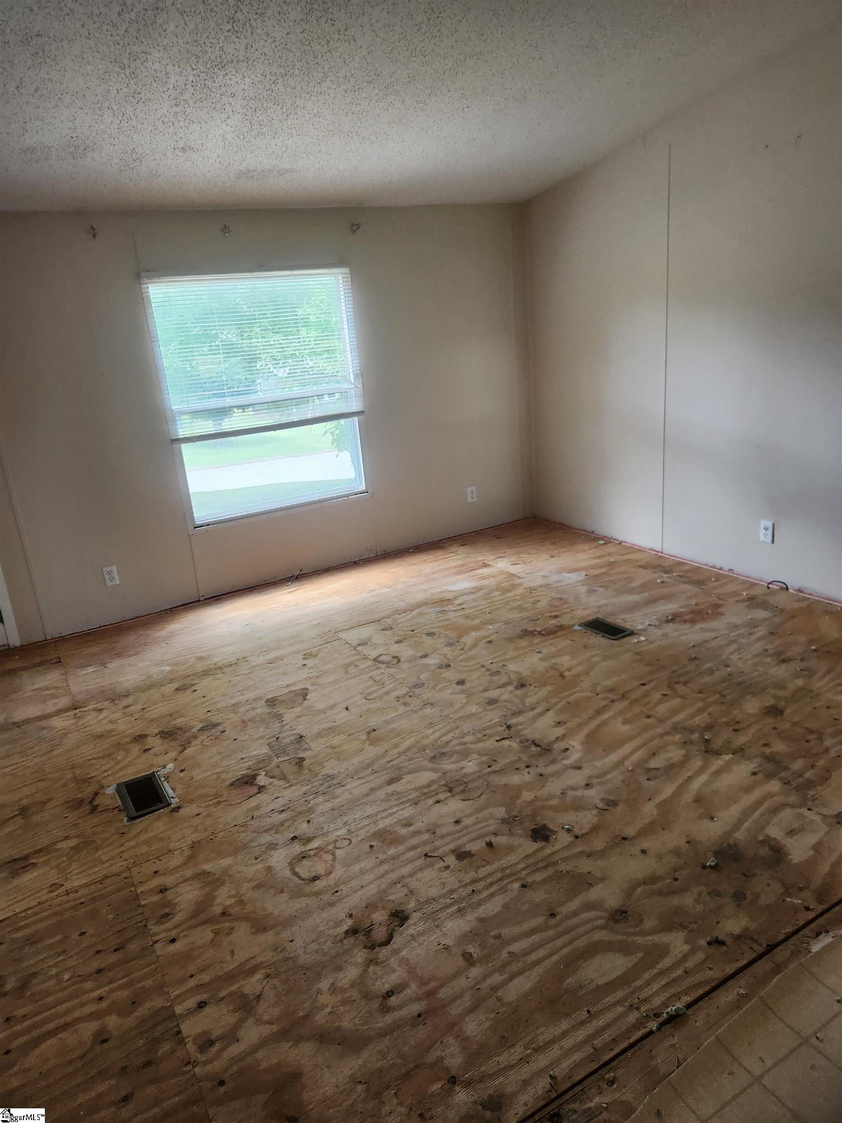 124 Saxon Drive Piedmont, SC 29673