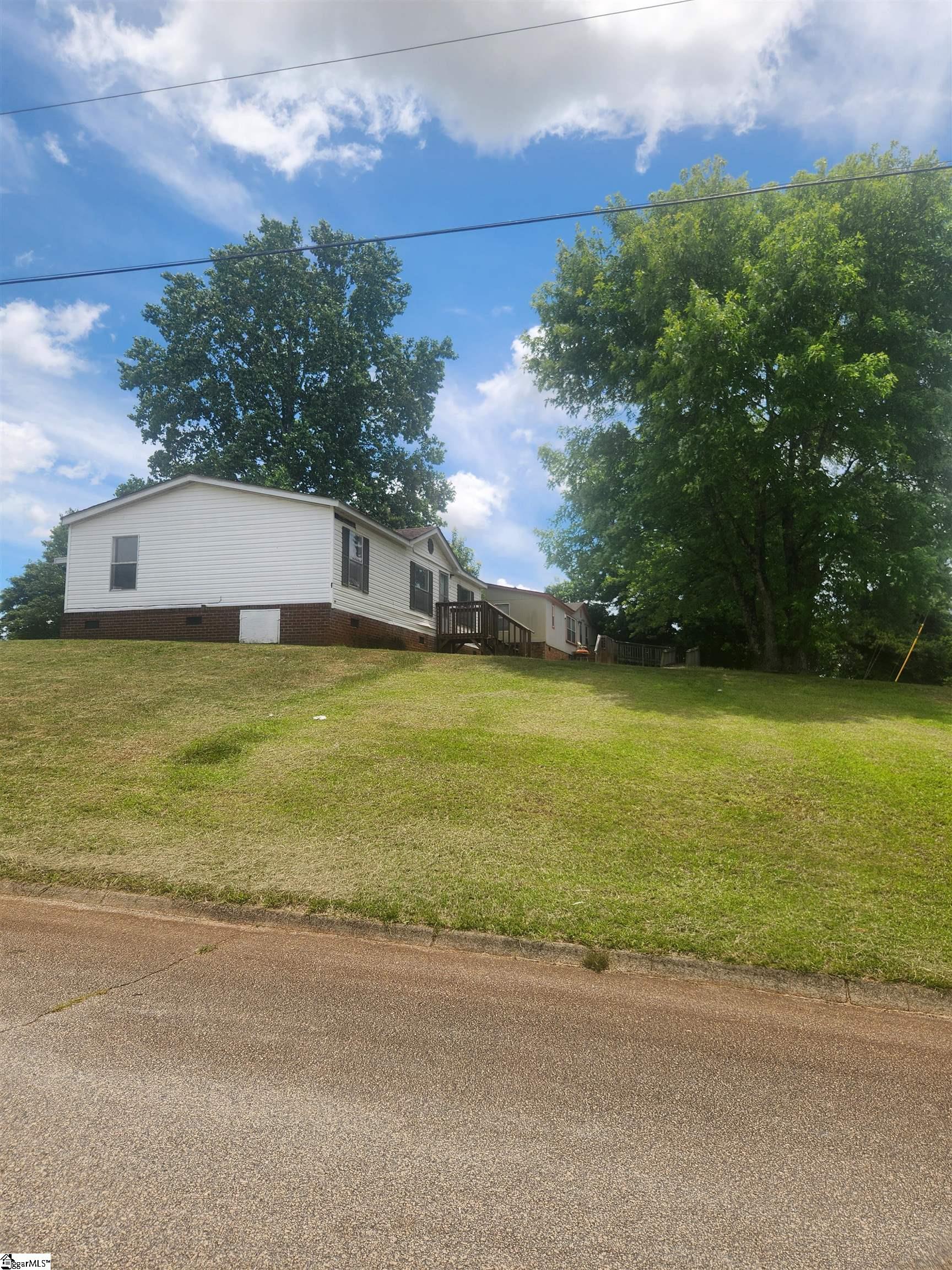 124 Saxon Drive Piedmont, SC 29673
