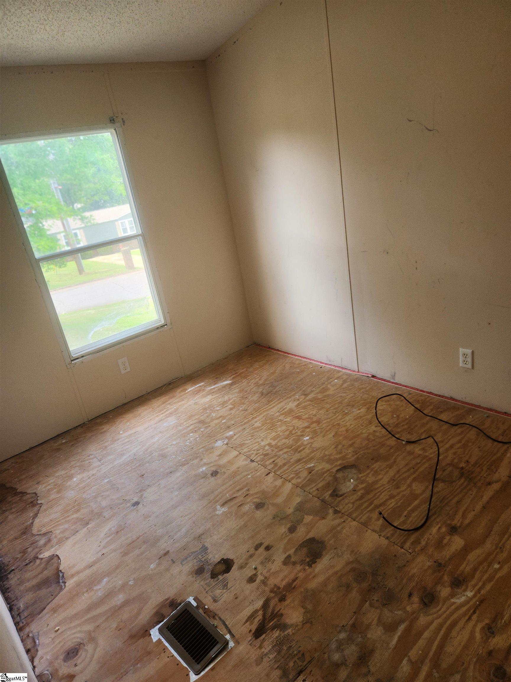 124 Saxon Drive Piedmont, SC 29673