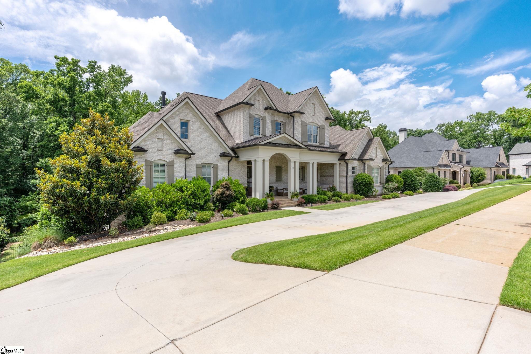 14 Welling Circle Greenville, SC 29607