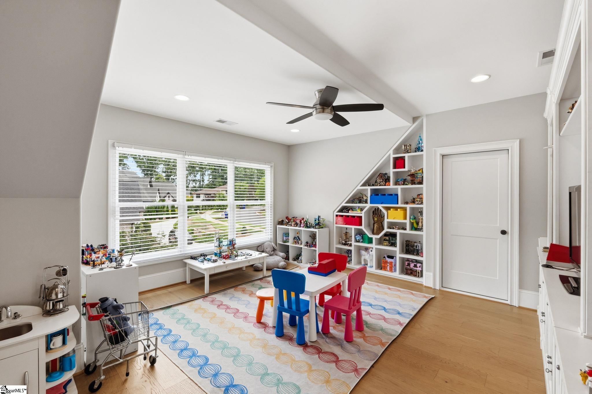 14 Welling Circle Greenville, SC 29607