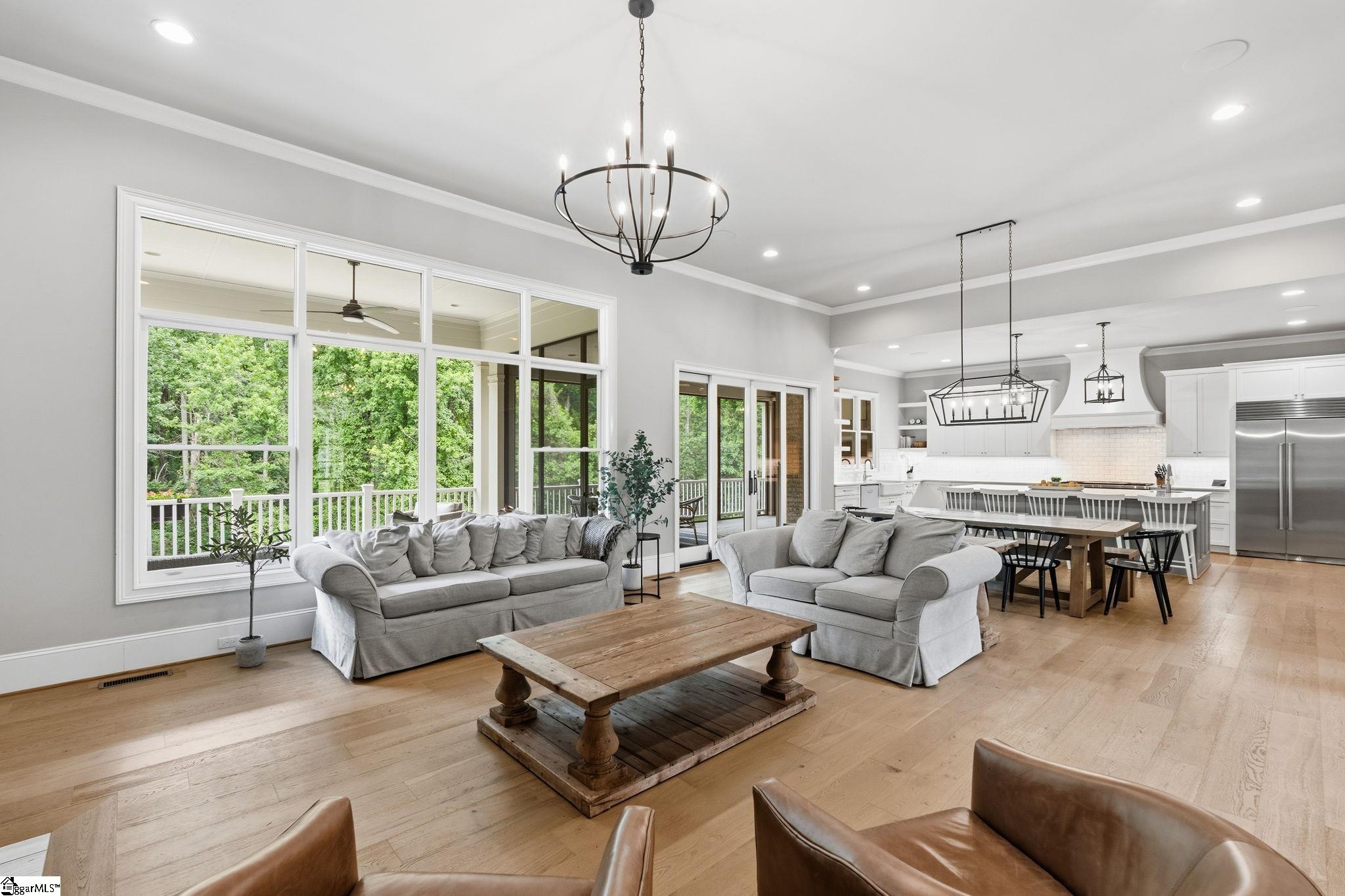 14 Welling Circle Greenville, SC 29607