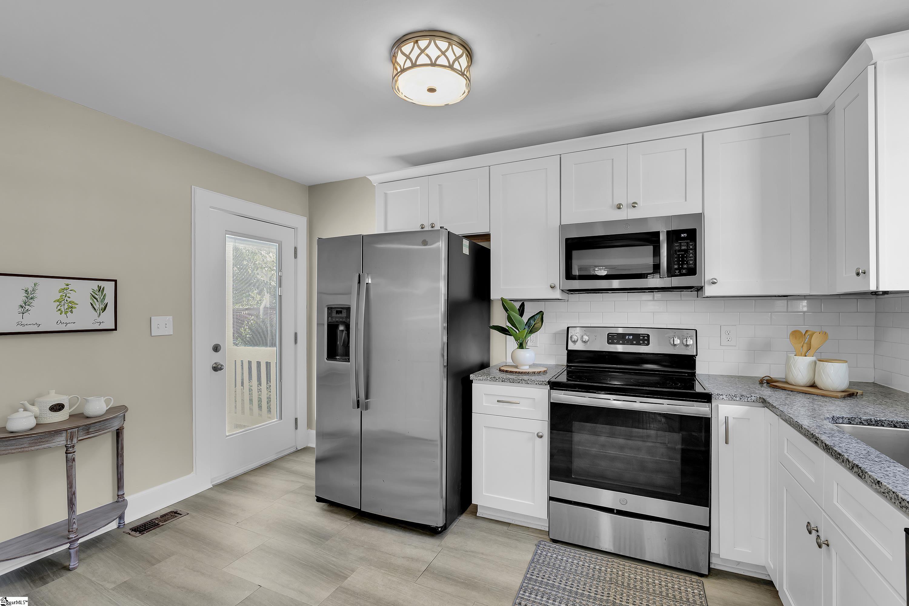 141 Pleasant Ridge Avenue Greenville, SC 29605