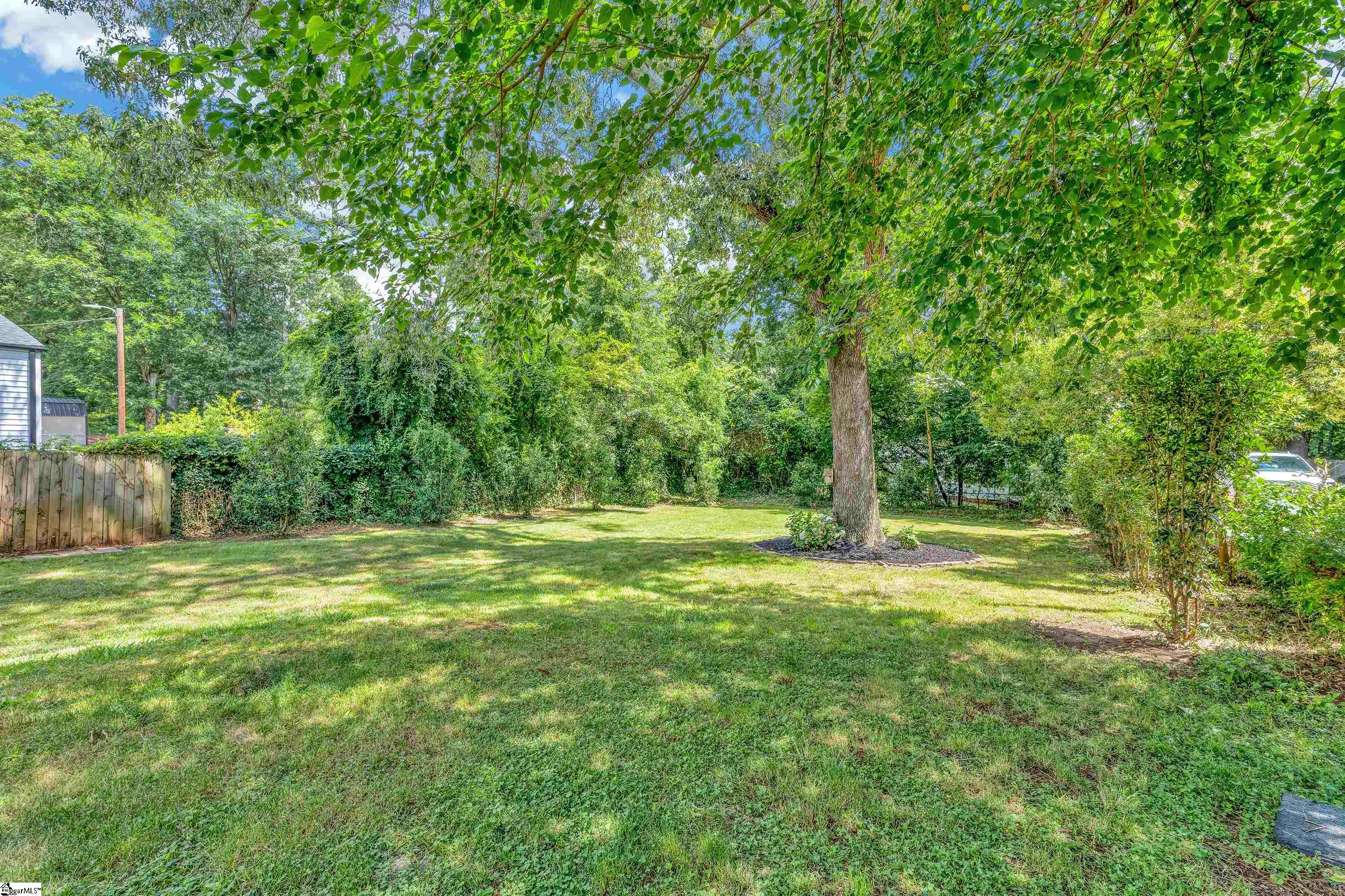 141 Pleasant Ridge Avenue Greenville, SC 29605