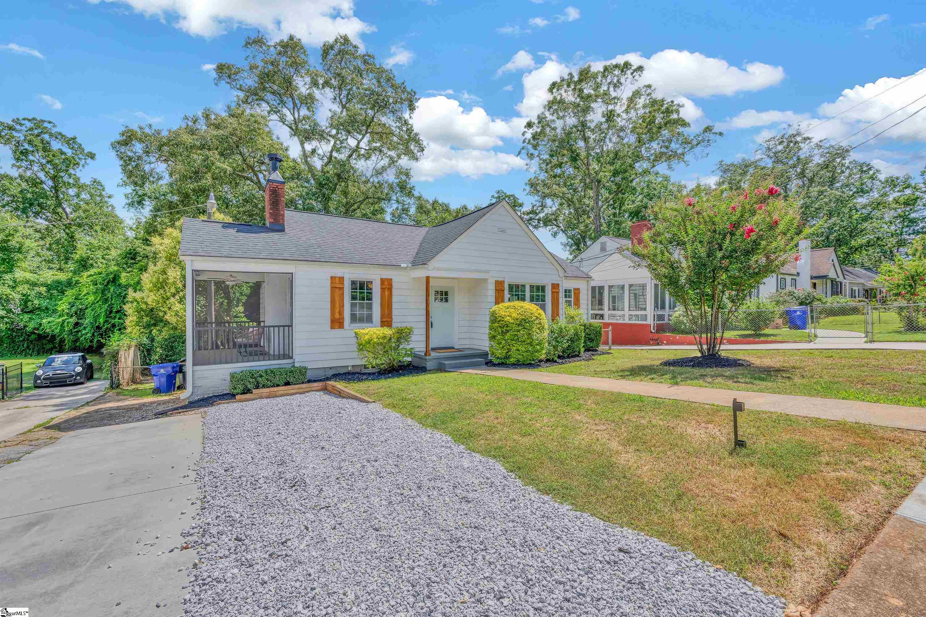 141 Pleasant Ridge Avenue Greenville, SC 29605