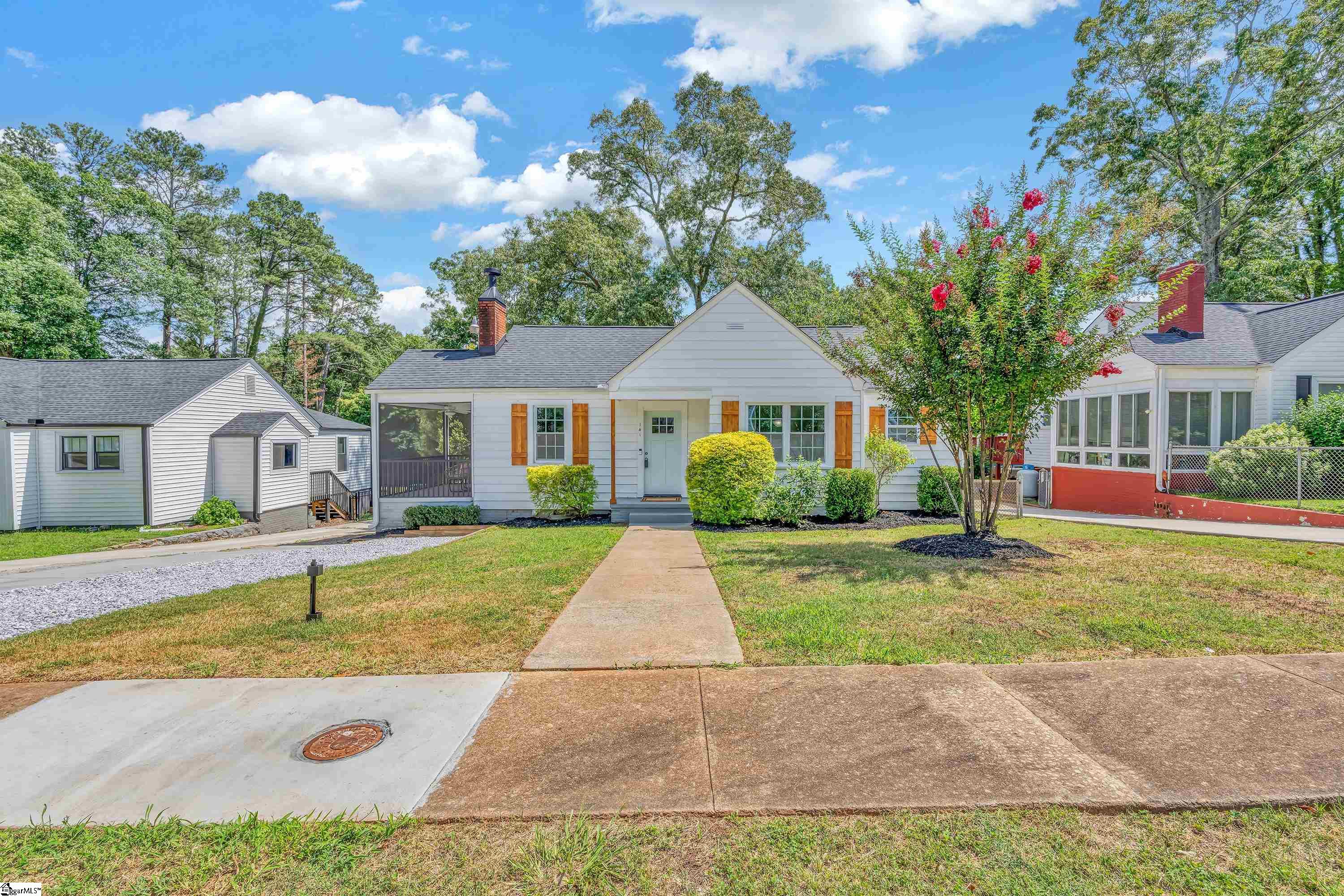 141 Pleasant Ridge Avenue Greenville, SC 29605