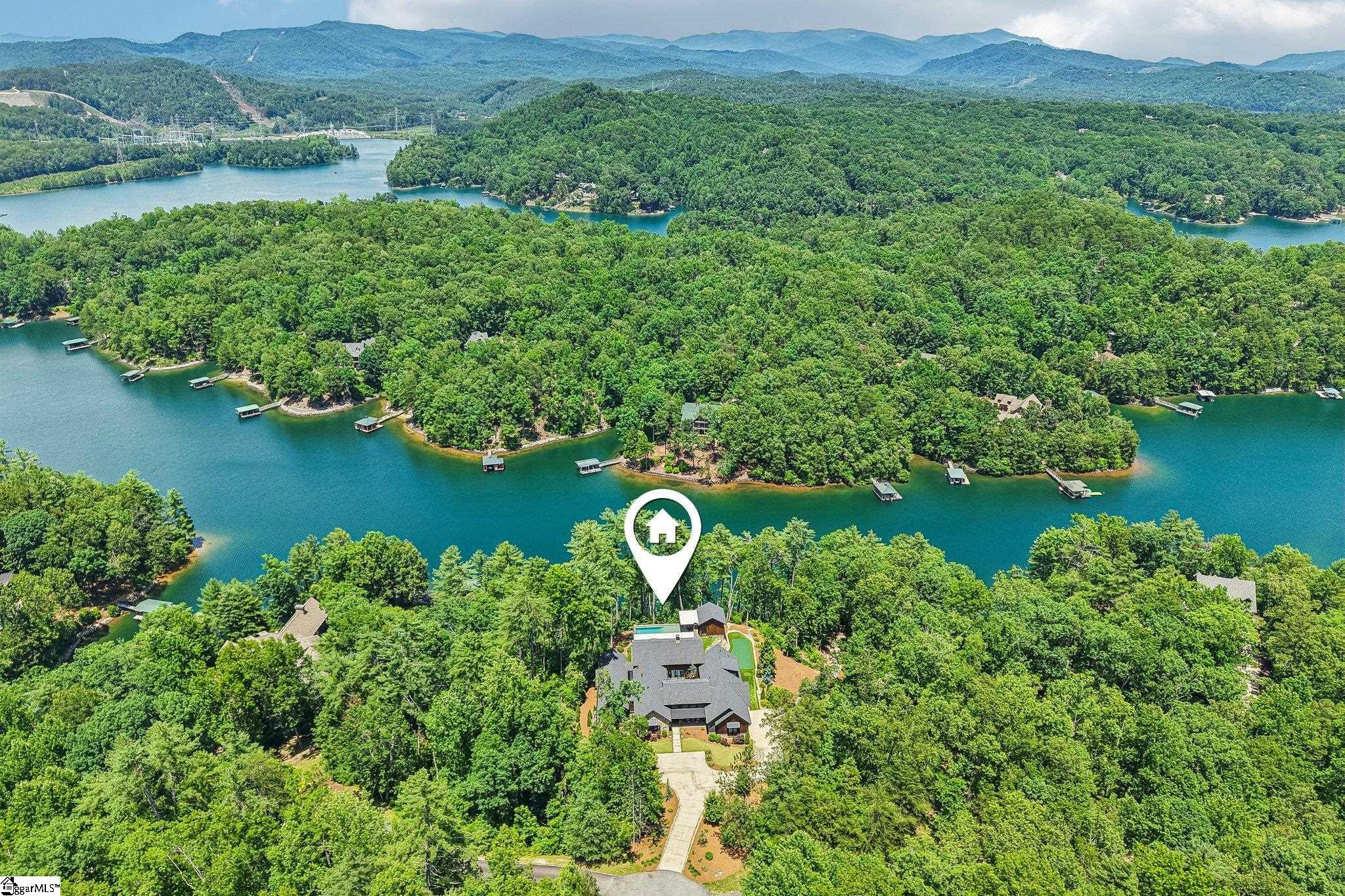810 Lake View Court Salem, SC 29676