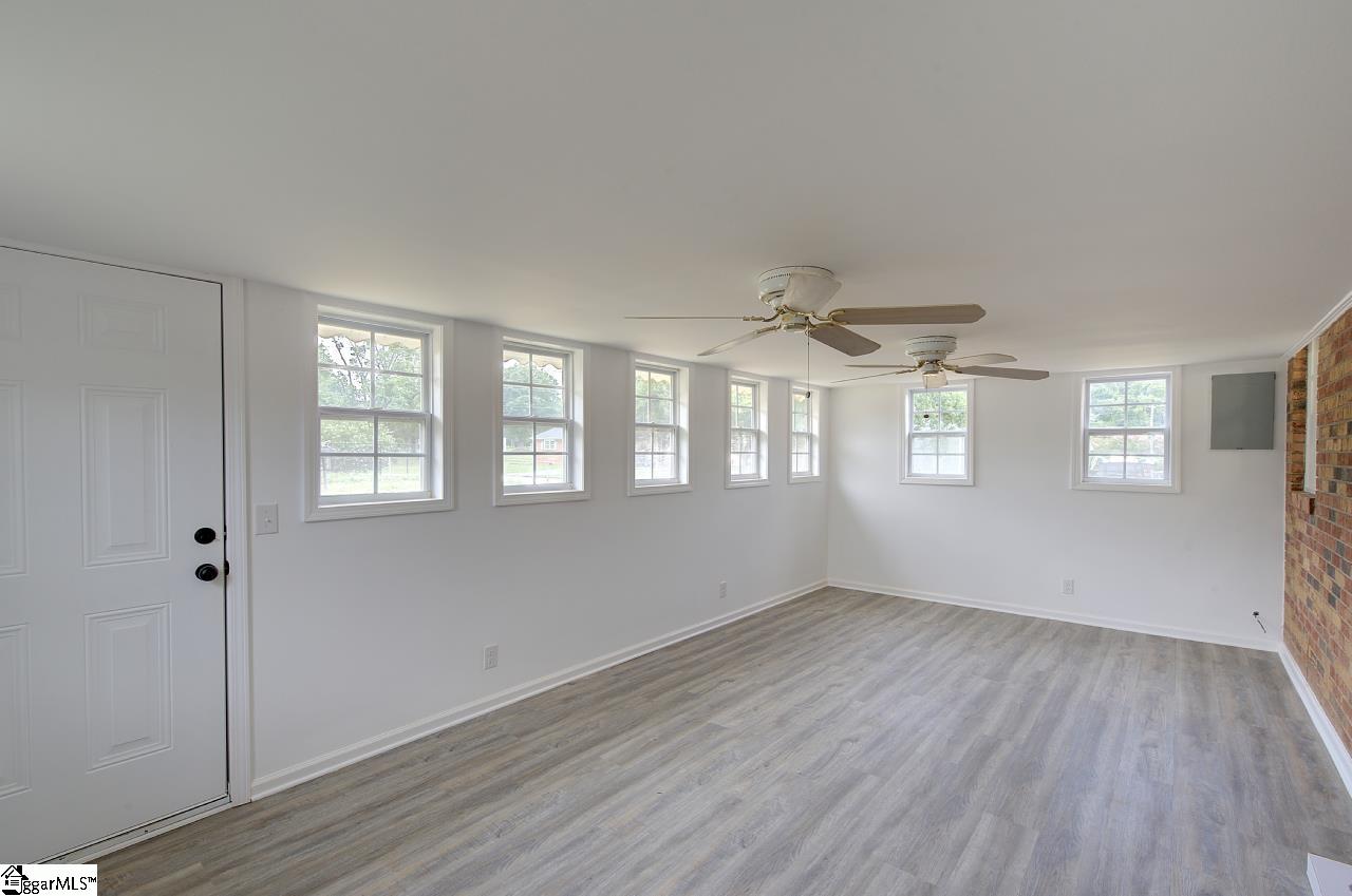 129 Venus Street Inman, SC 29349