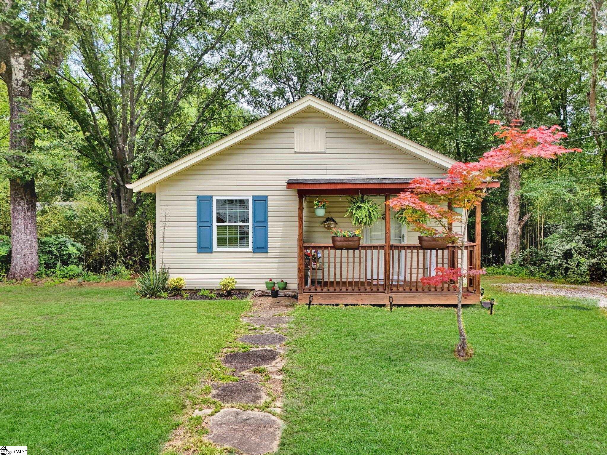 301 S E Street Easley, SC 29640