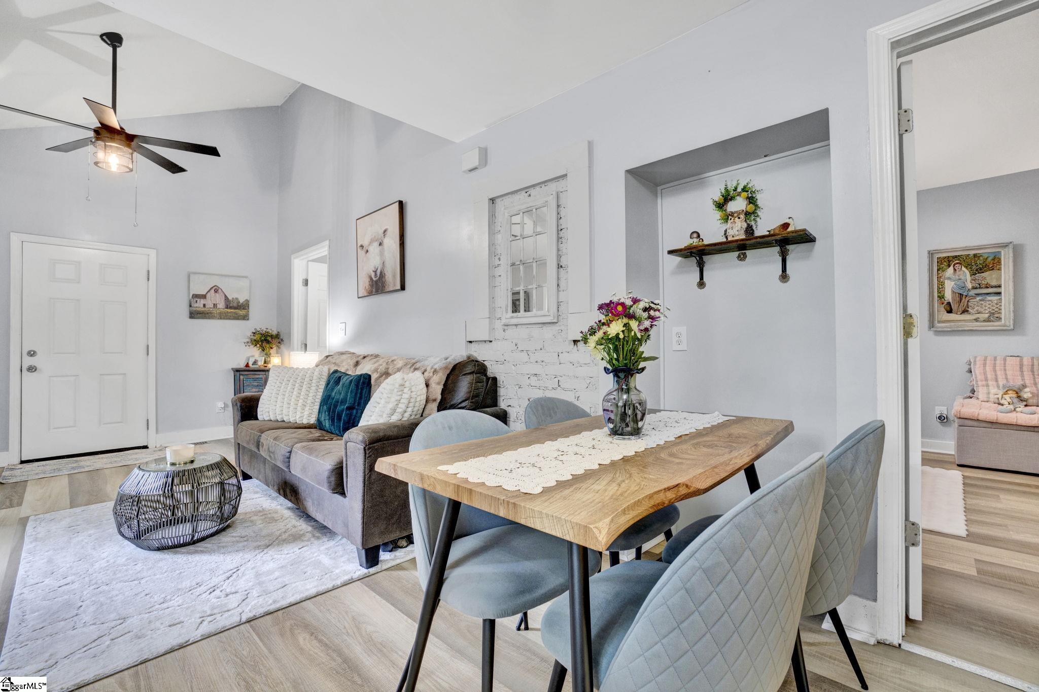 301 S E Street Easley, SC 29640