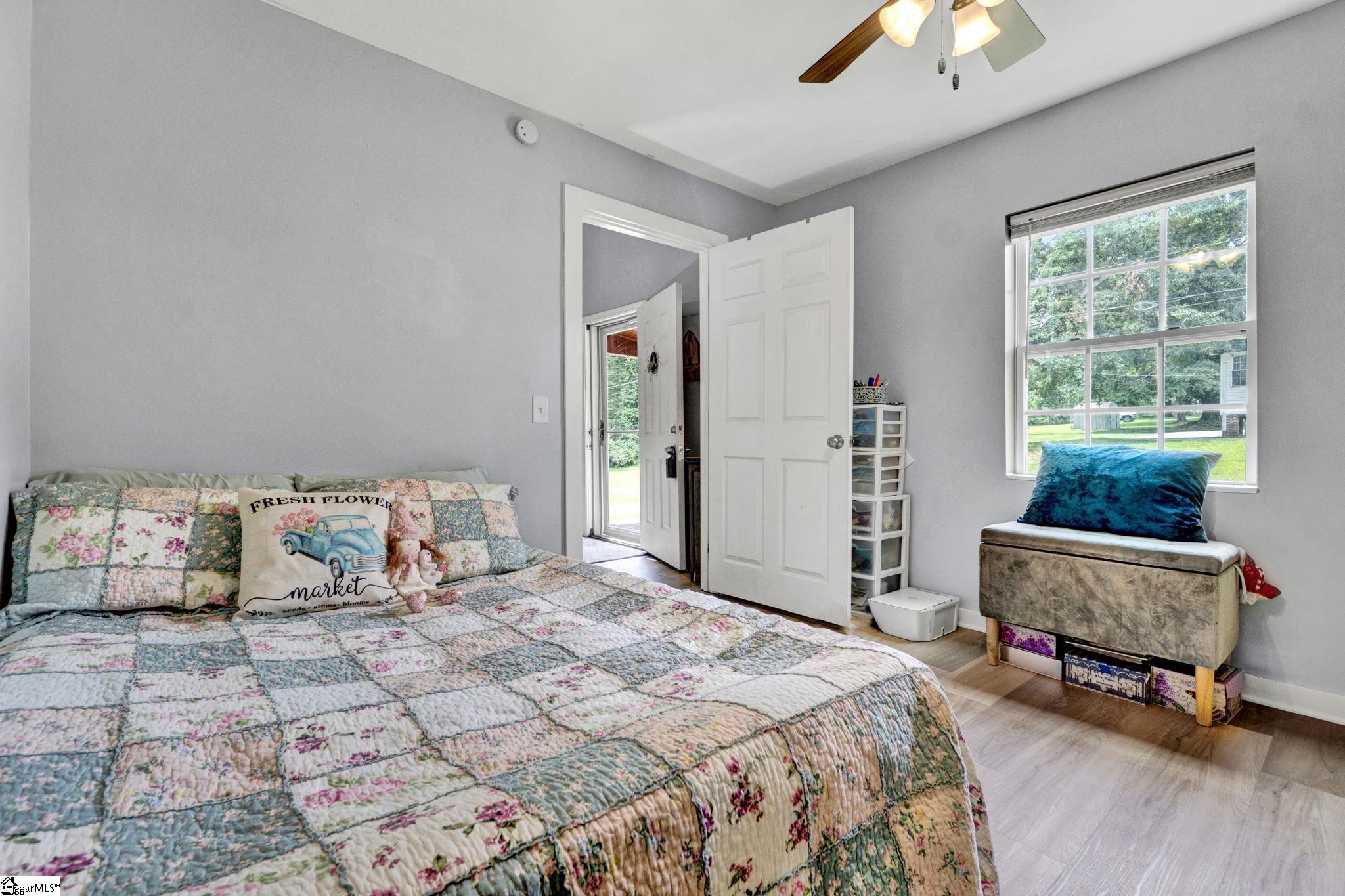 301 S E Street Easley, SC 29640
