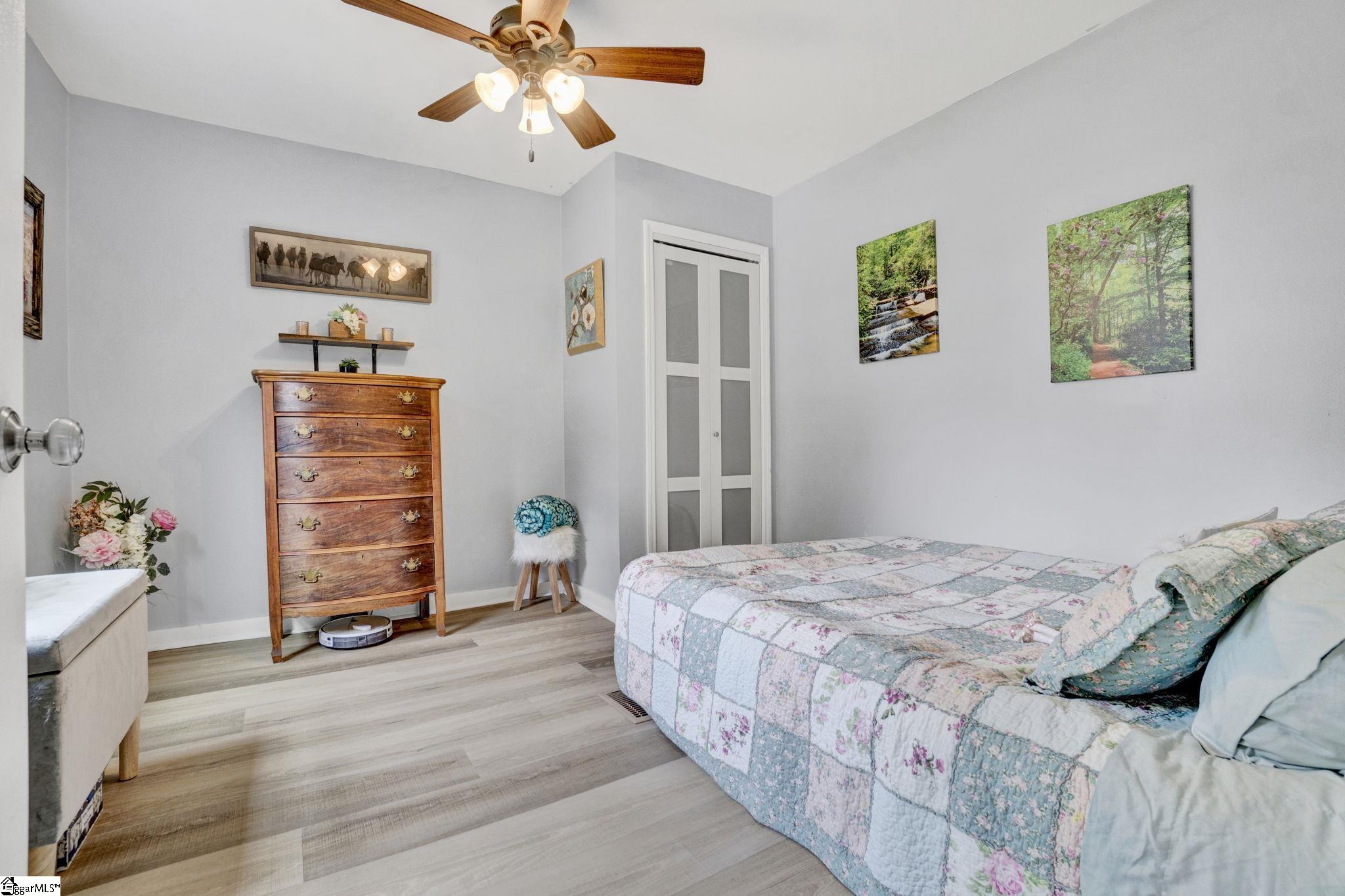 301 S E Street Easley, SC 29640