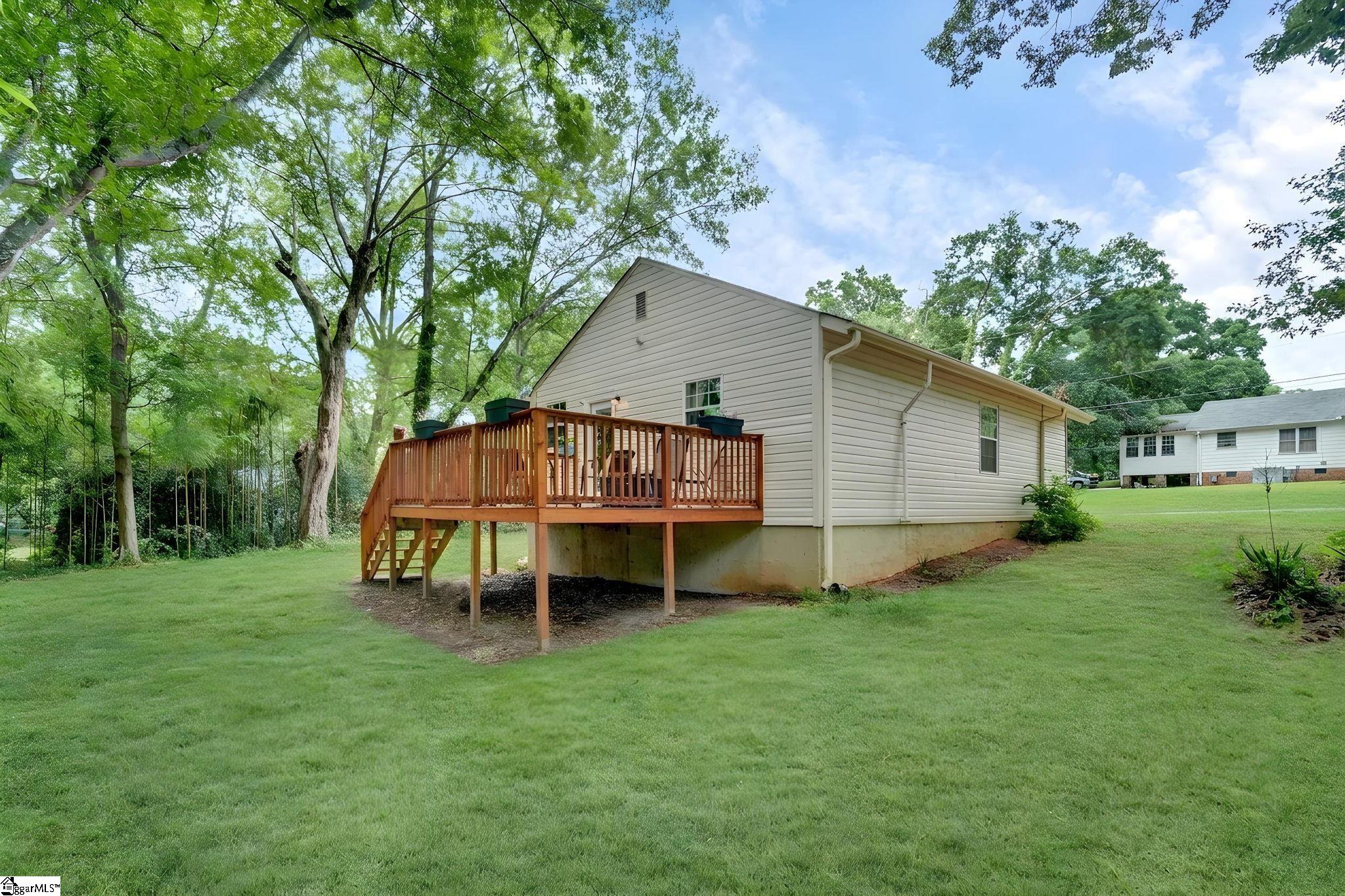 301 S E Street Easley, SC 29640